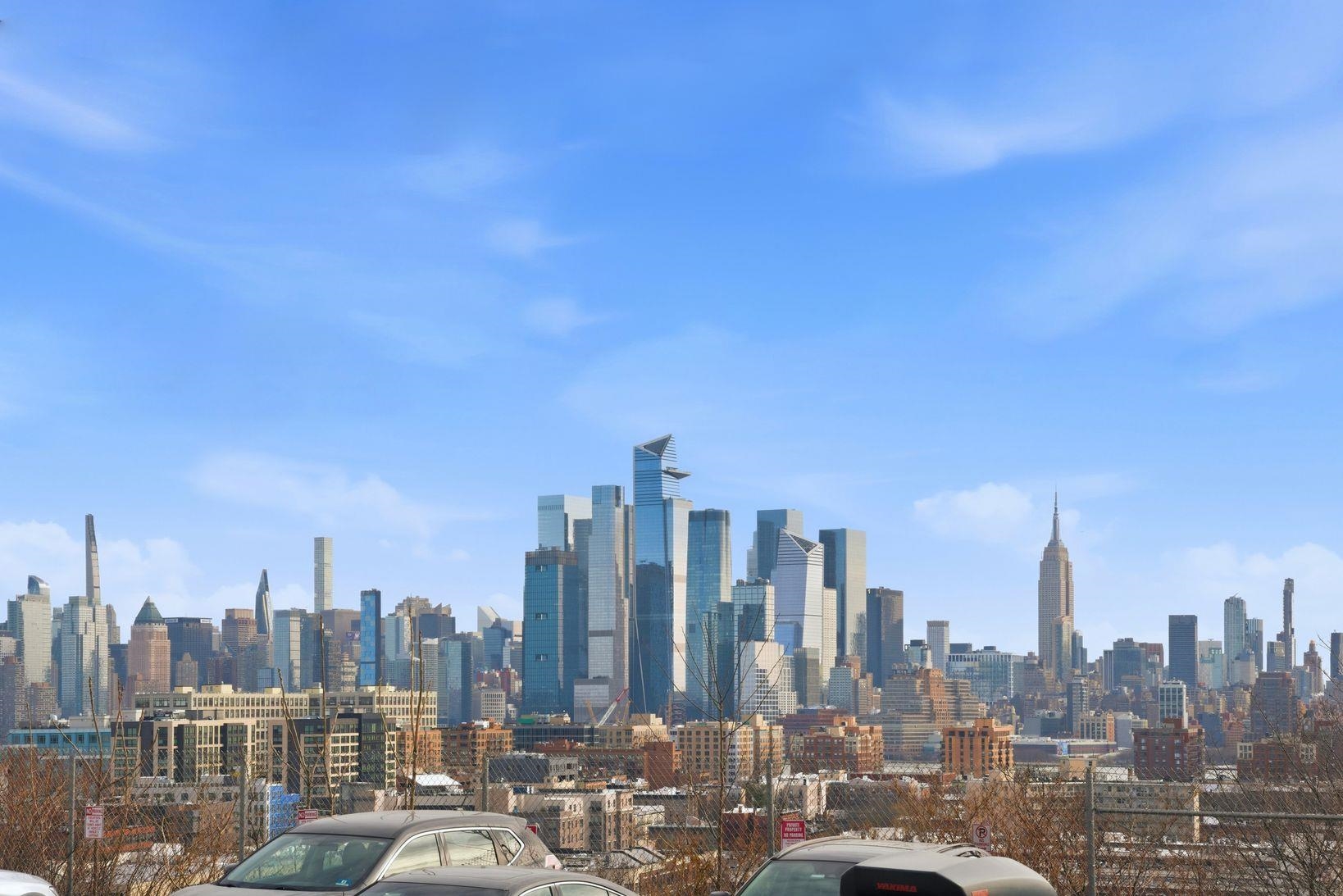 303 MANHATTAN AVE Unit: 1
