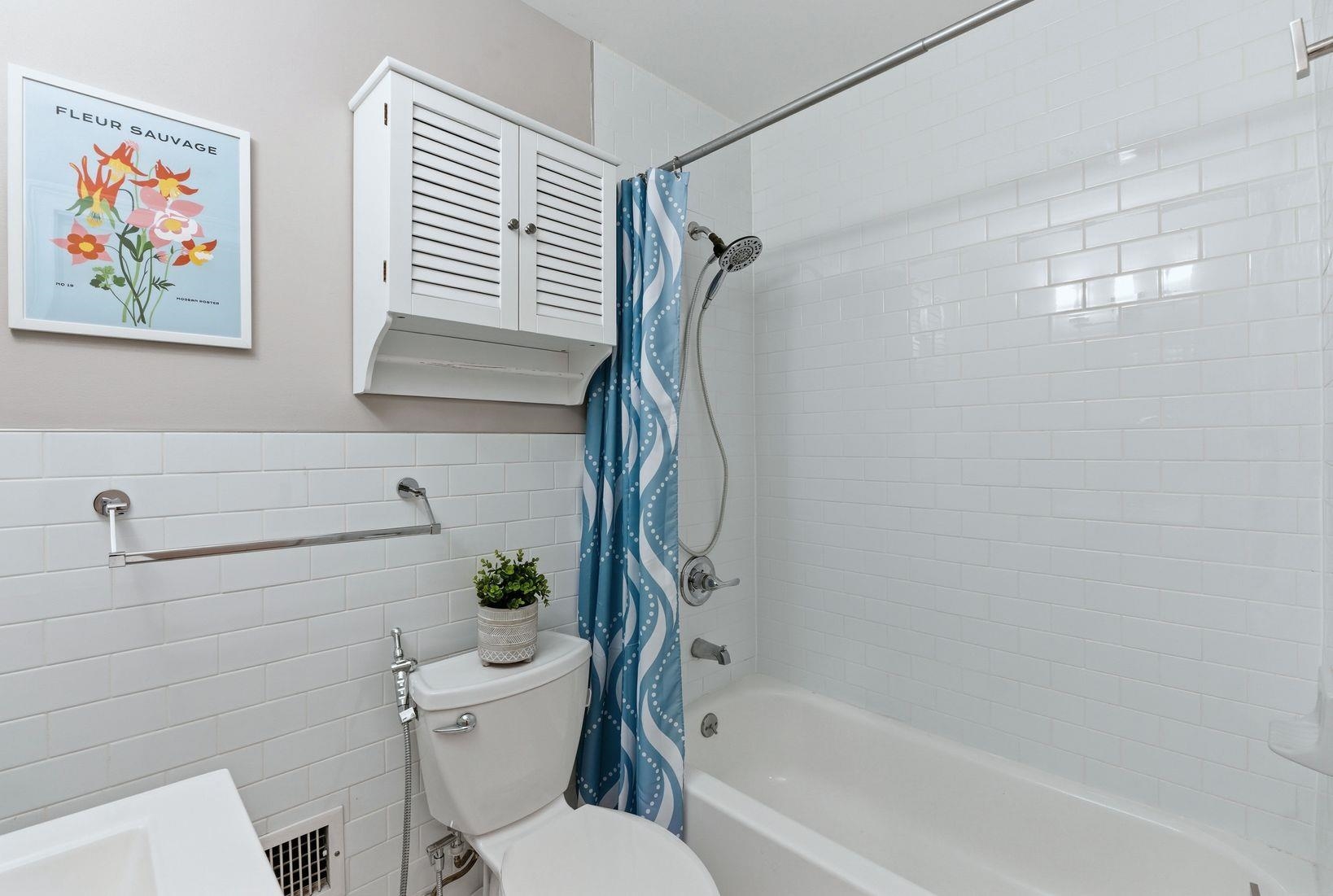 303 MANHATTAN AVE Unit: 1