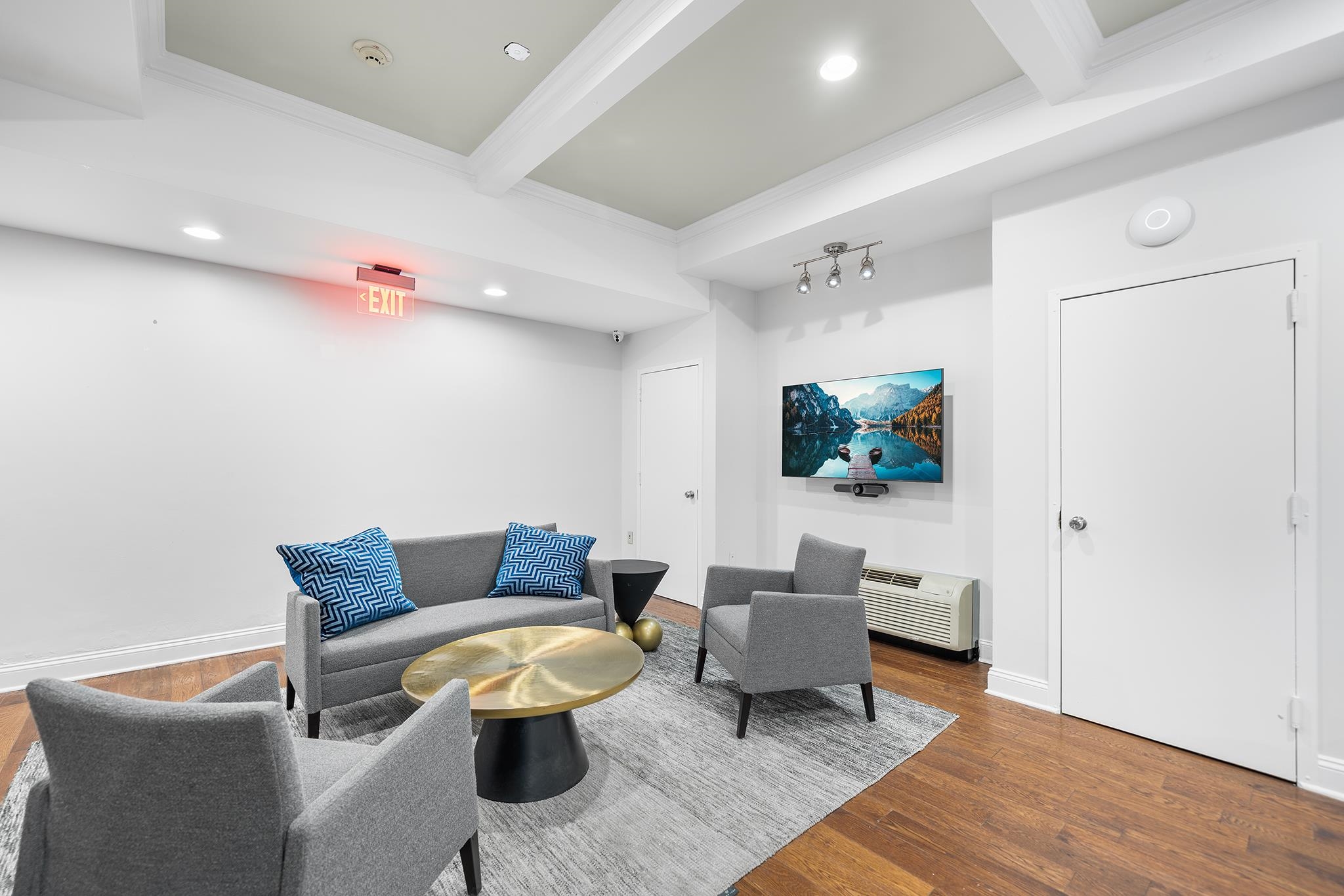 100 MANHATTAN AVE Unit: 416