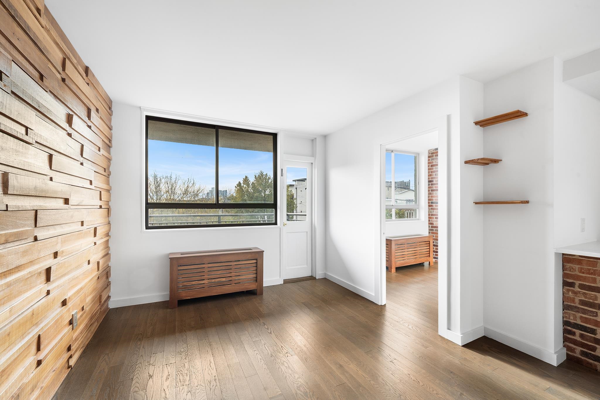 100 MANHATTAN AVE Unit: 416