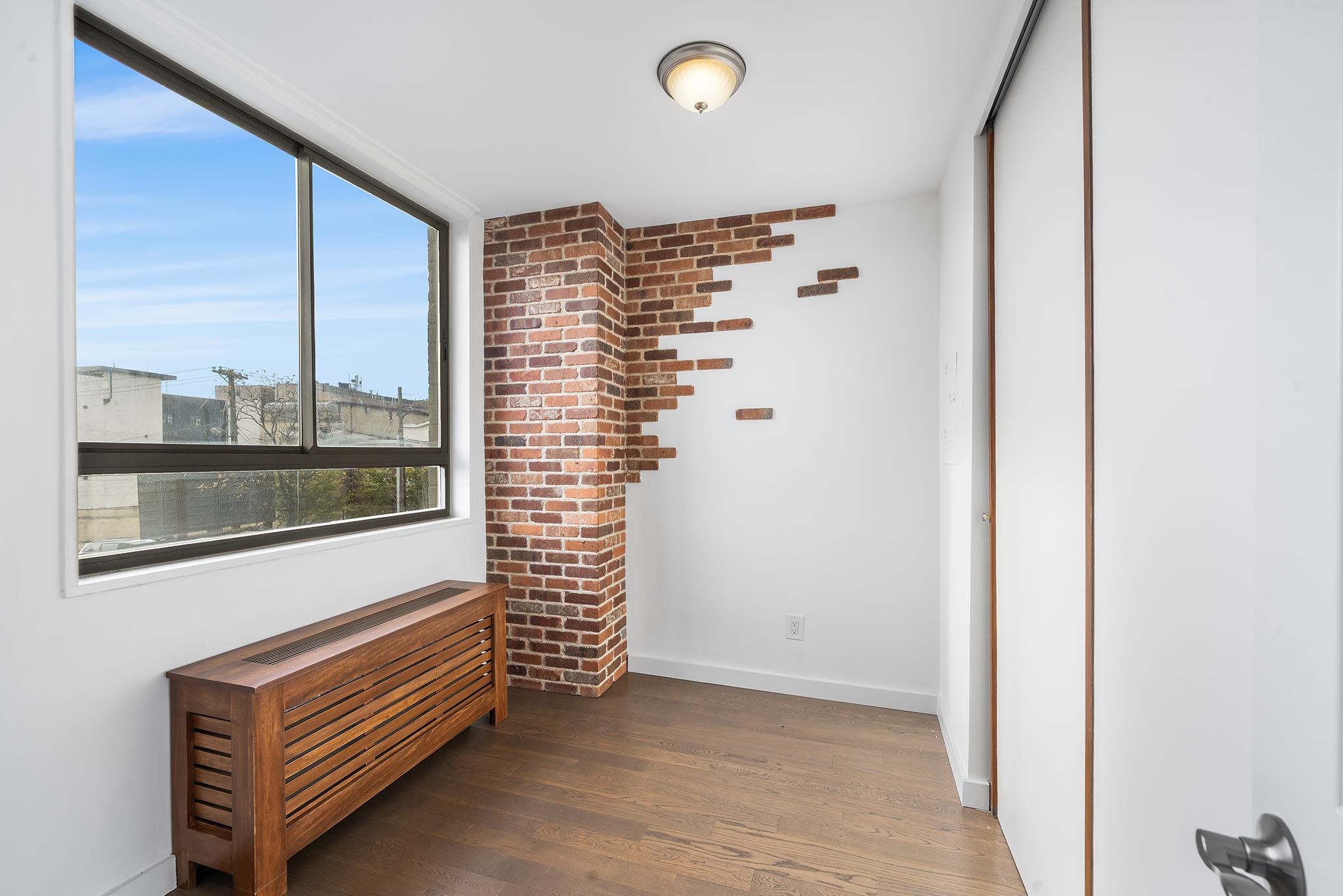 100 MANHATTAN AVE Unit: 416