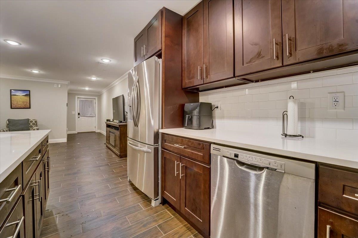 2765 KENNEDY BLVD Unit: 1