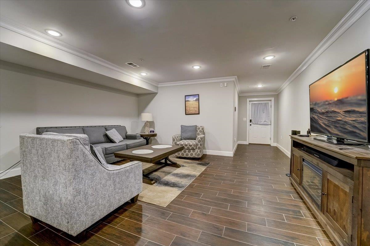 2765 KENNEDY BLVD Unit: 1