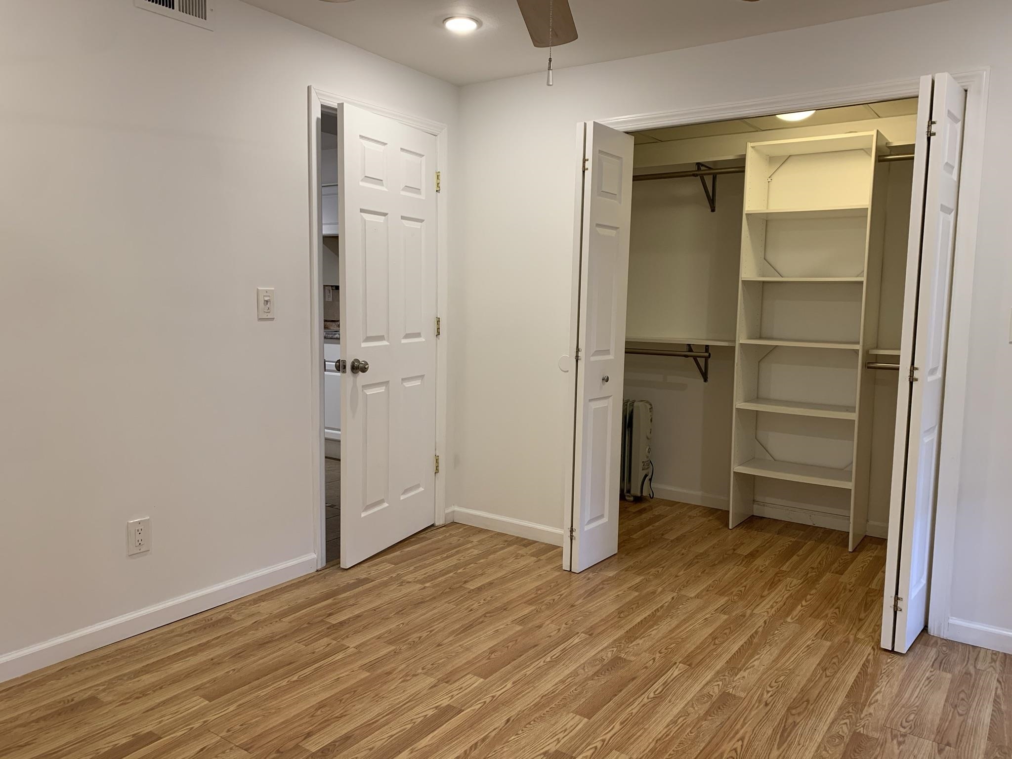 224 GRAND ST Unit: B