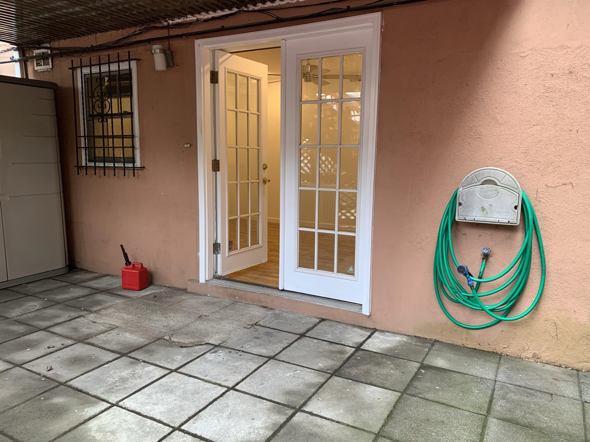 224 GRAND ST Unit: B