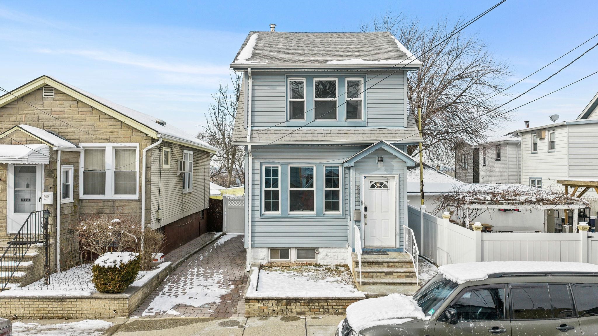 8423 NEWKIRK AVE