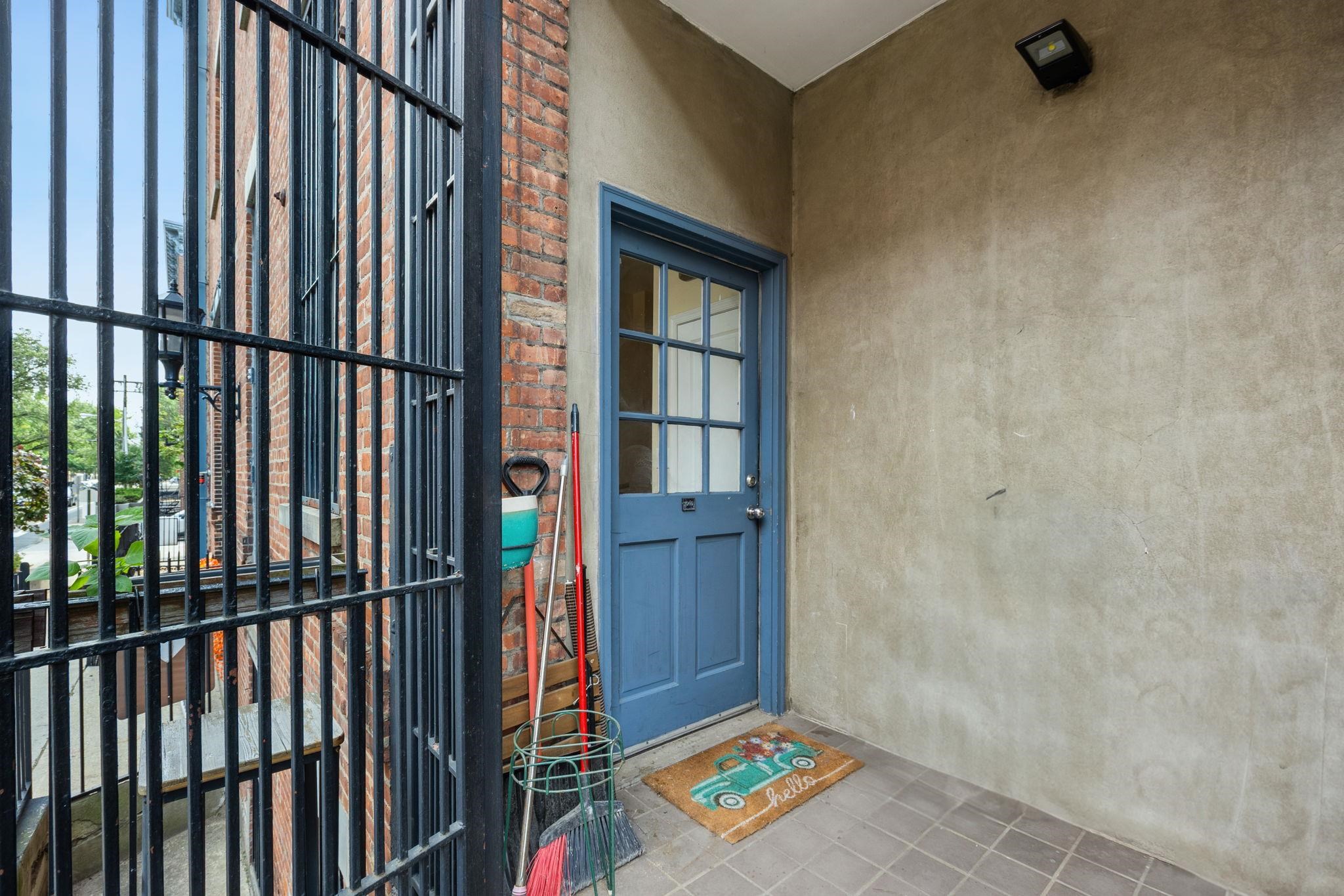 341 MONMOUTH ST Unit: D-104