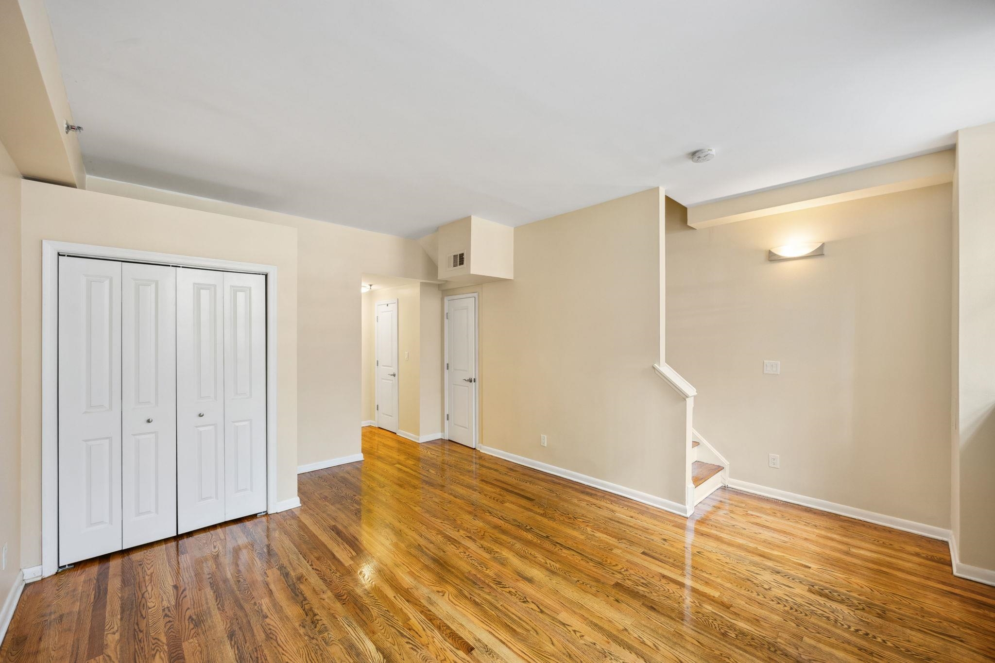 341 MONMOUTH ST Unit: D-104