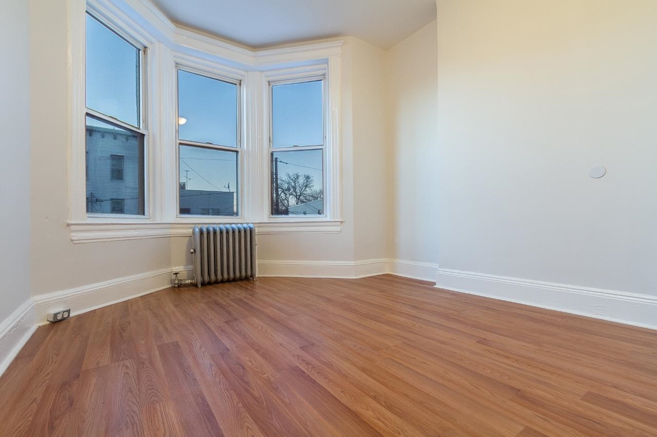 202 DELAWARE AVE