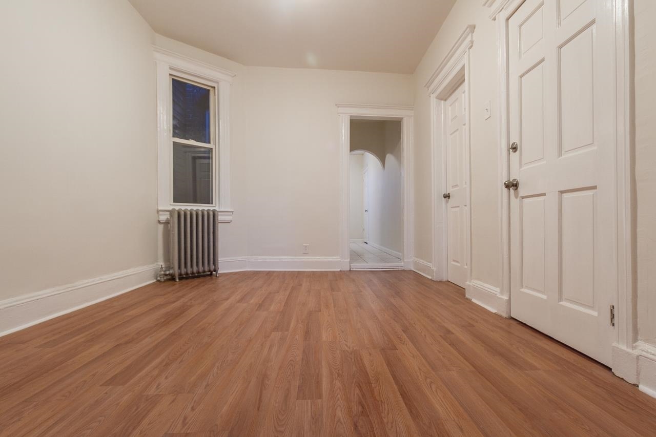 202 DELAWARE AVE