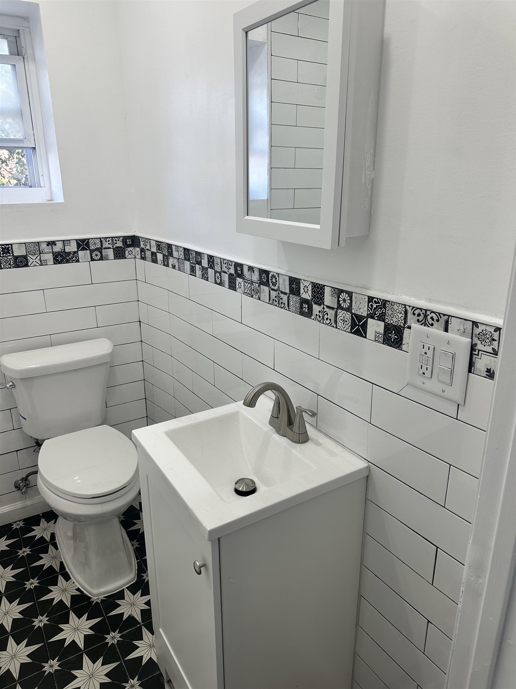 340 2ND ST Unit: 4