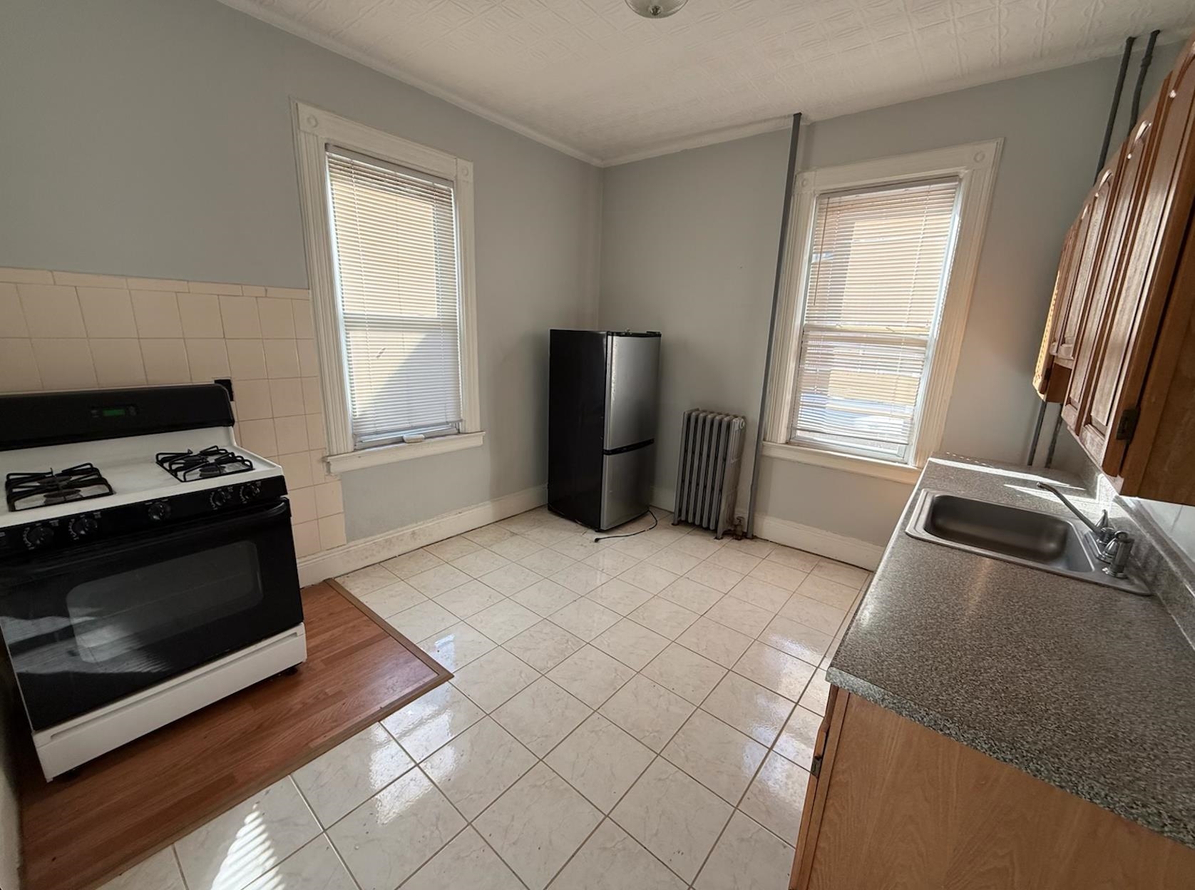 4602 PARK AVE Unit: #5