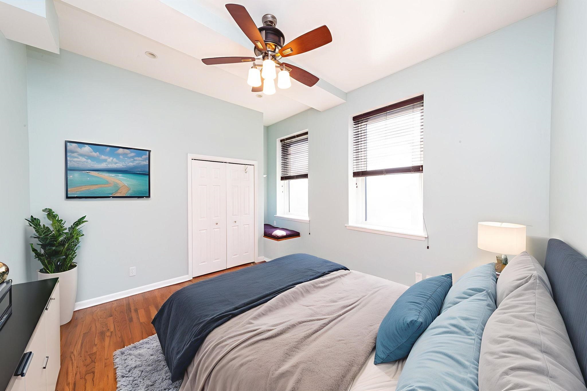 186 WAYNE ST Unit: 219D