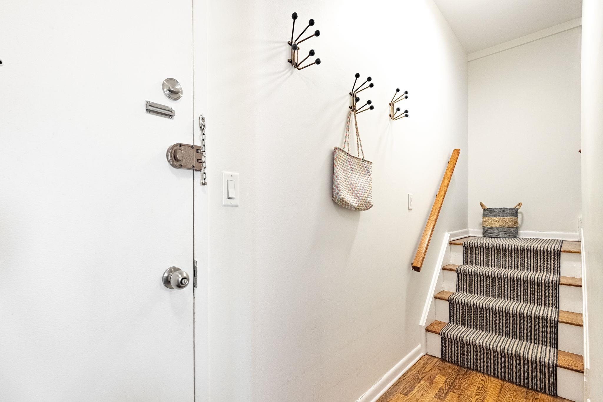 186 WAYNE ST Unit: 419D