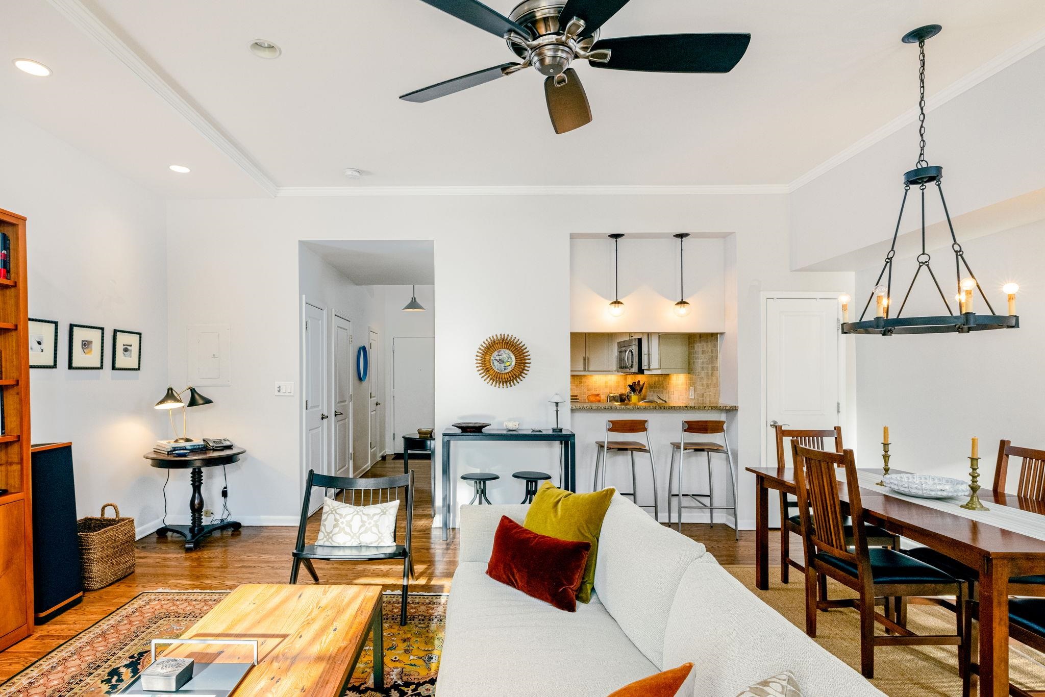 186 WAYNE ST Unit: 419D