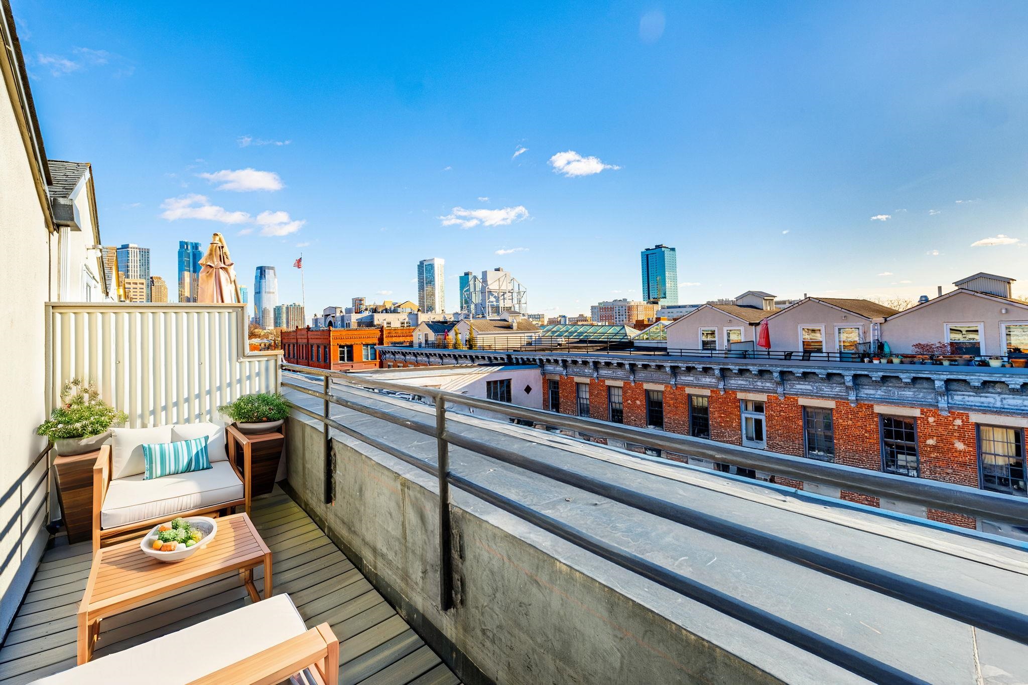 186 WAYNE ST Unit: 419D