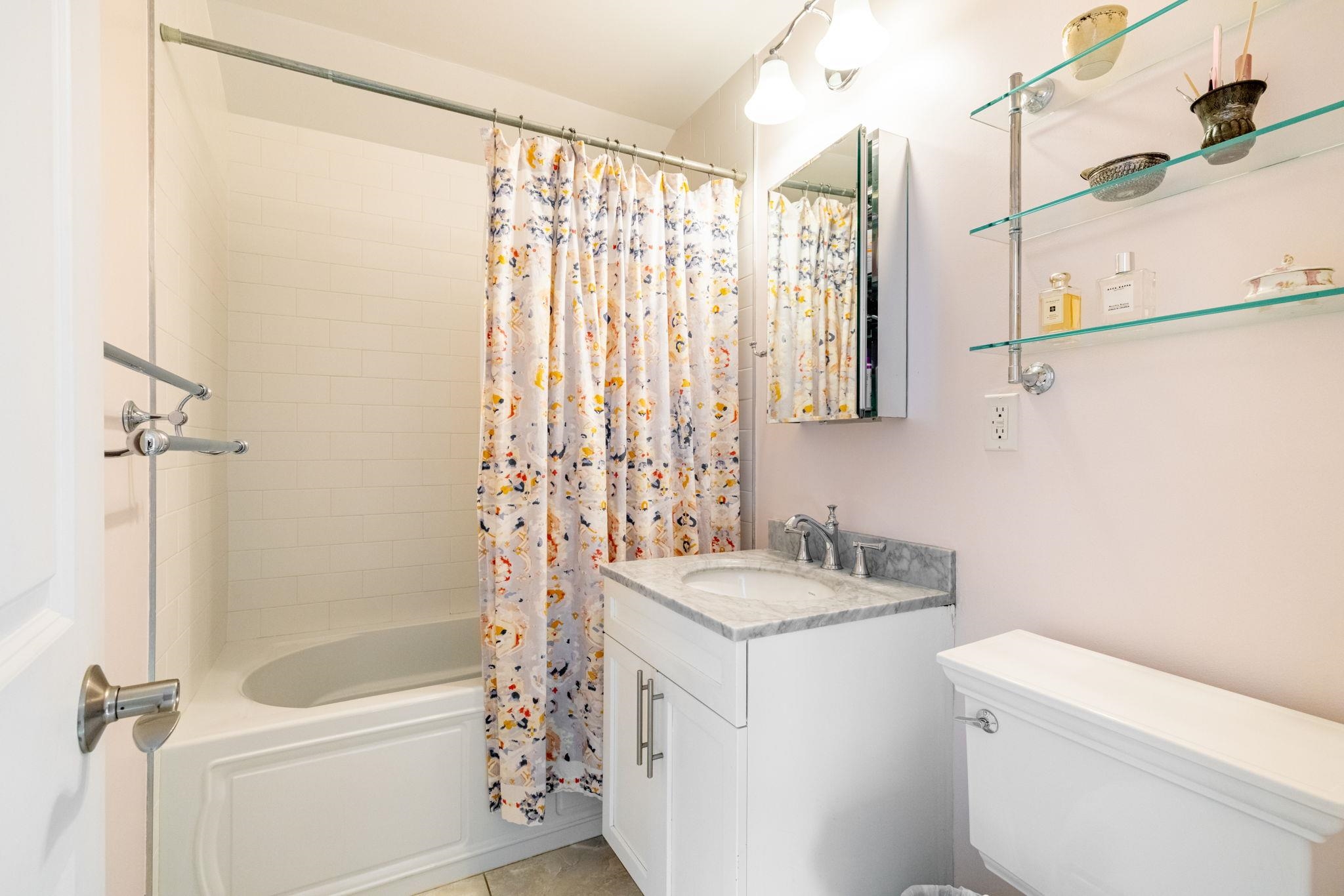 186 WAYNE ST Unit: 419D