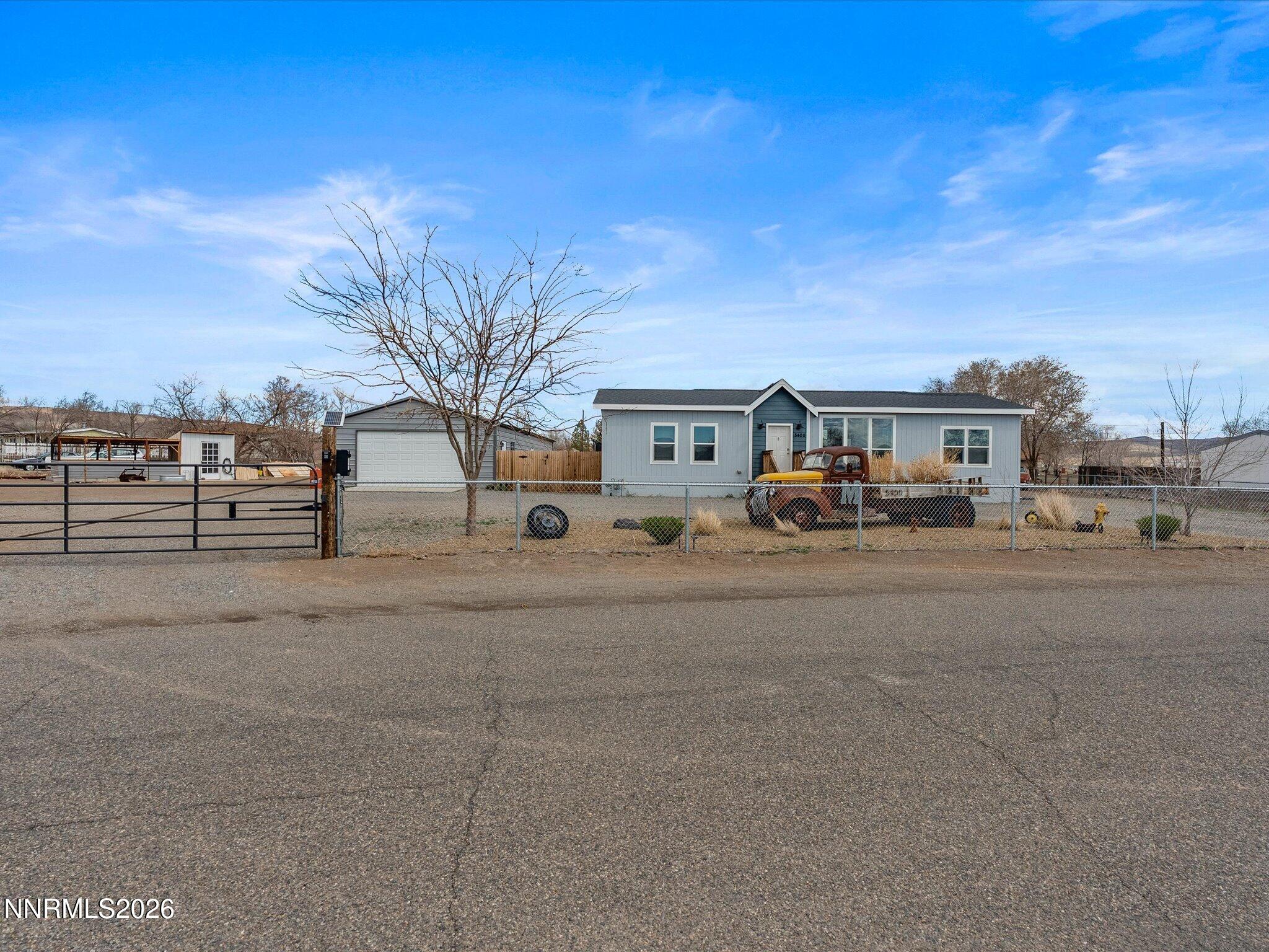 5400 Navajo Trail