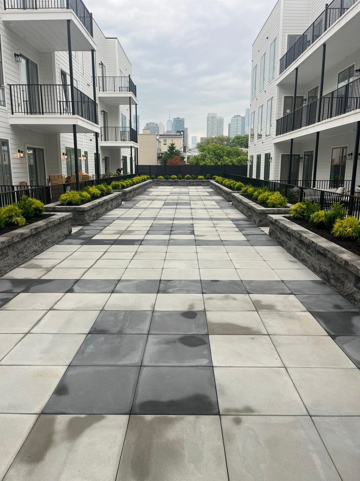 425 3RD ST Unit: 219