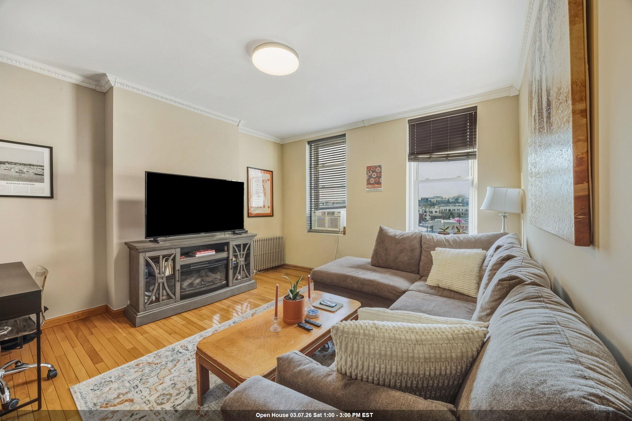 627 WILLOW AVE Unit: 5-R