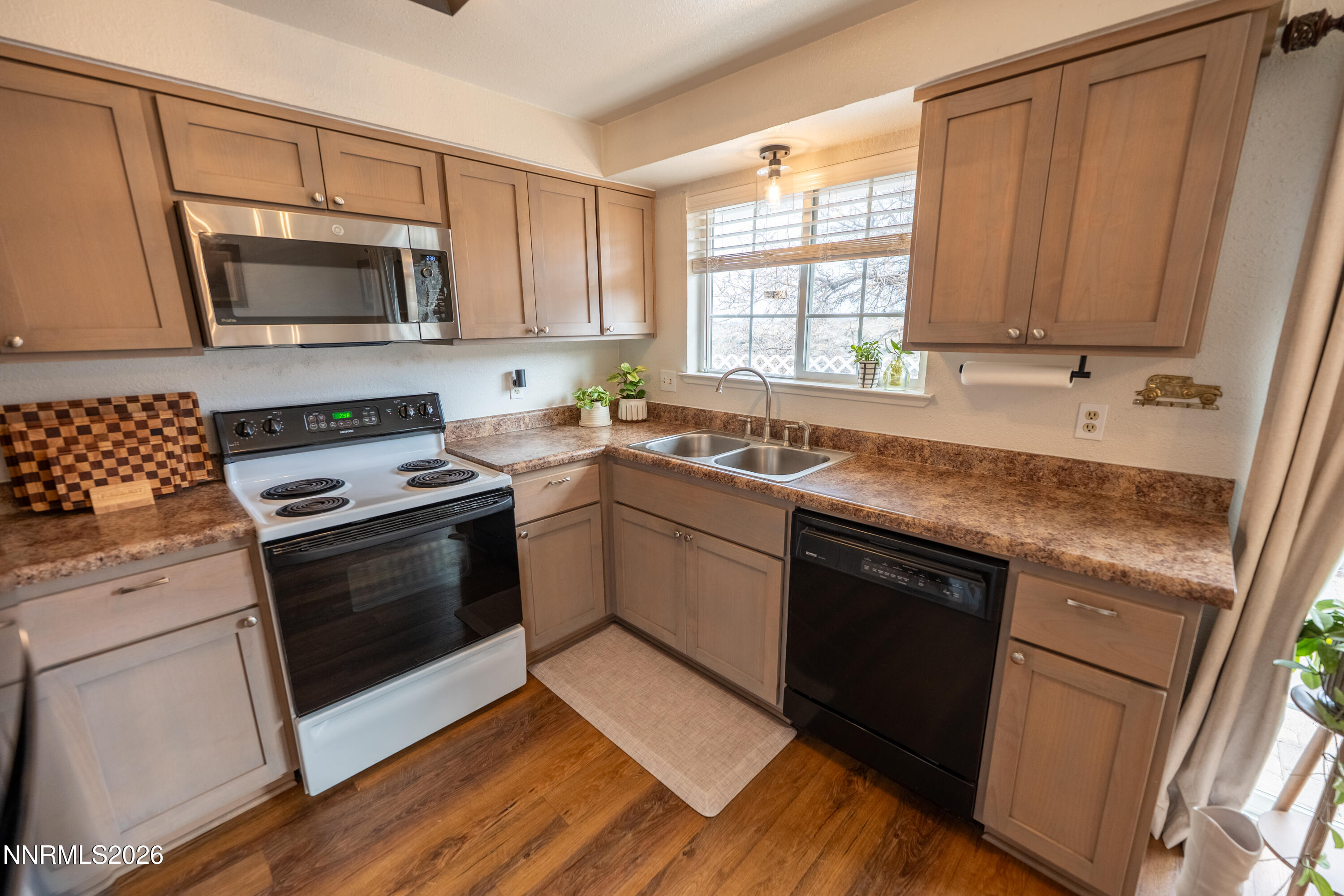 6764 Honeysuckle Court