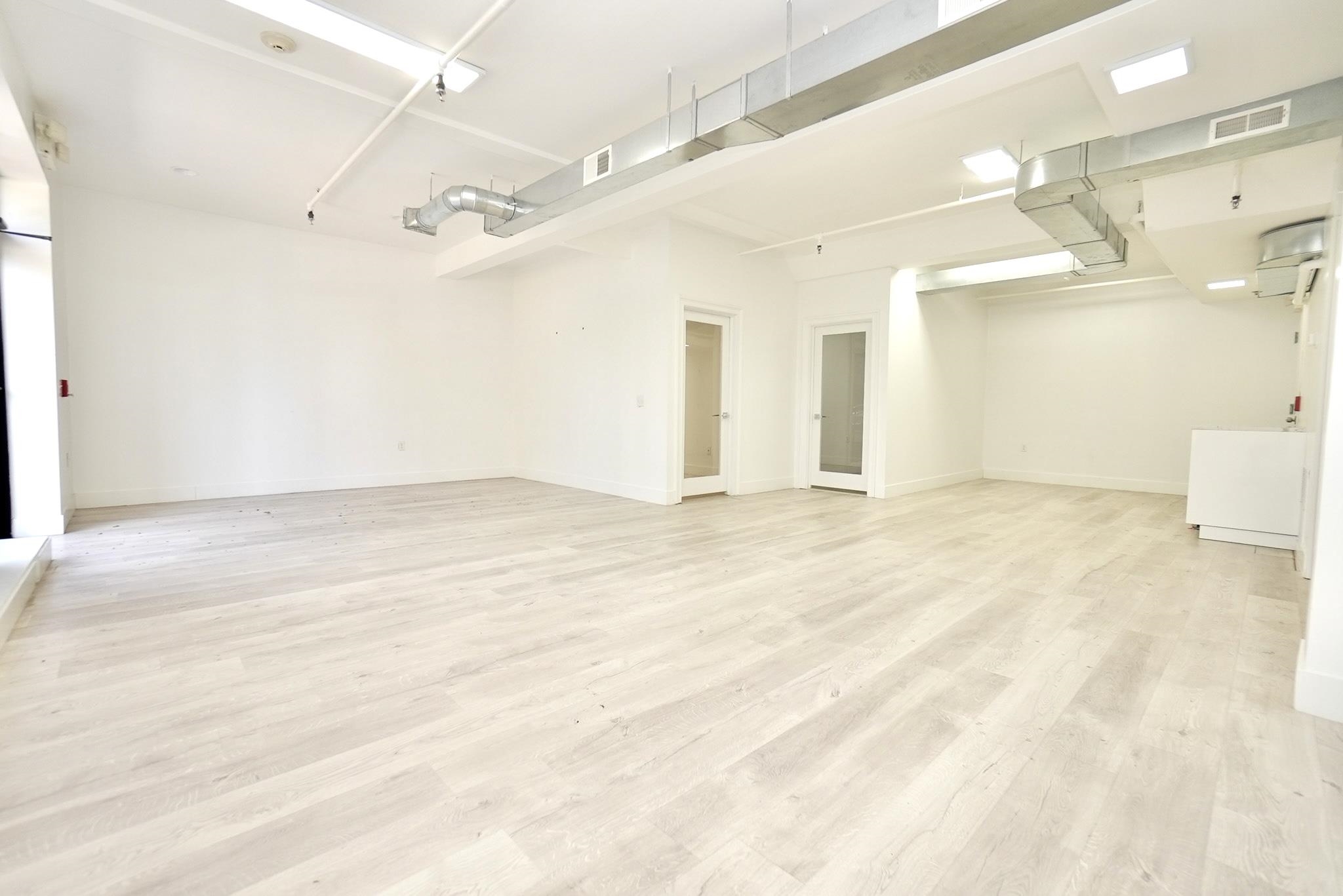 5 MONITOR ST