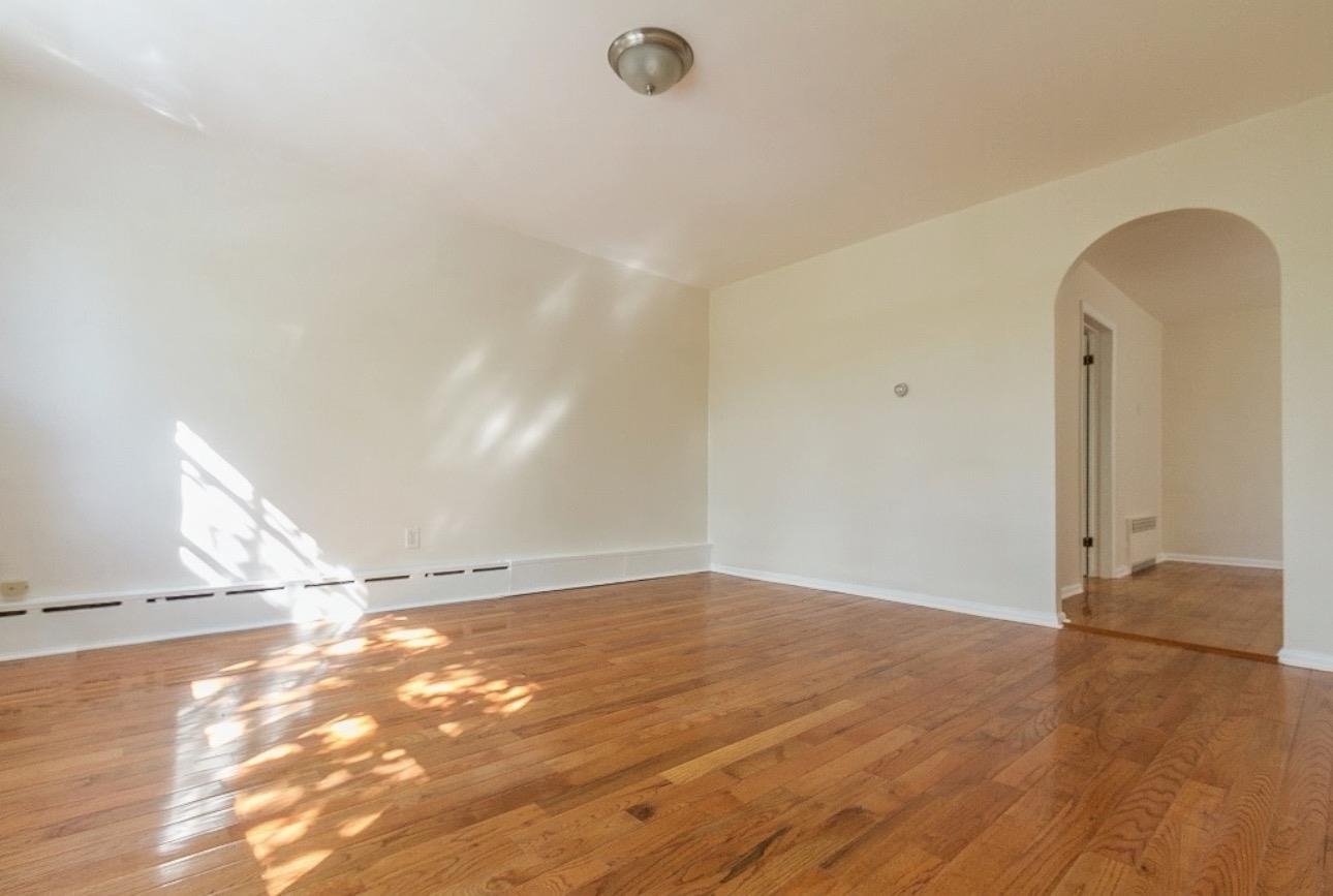 180 AVENUE F