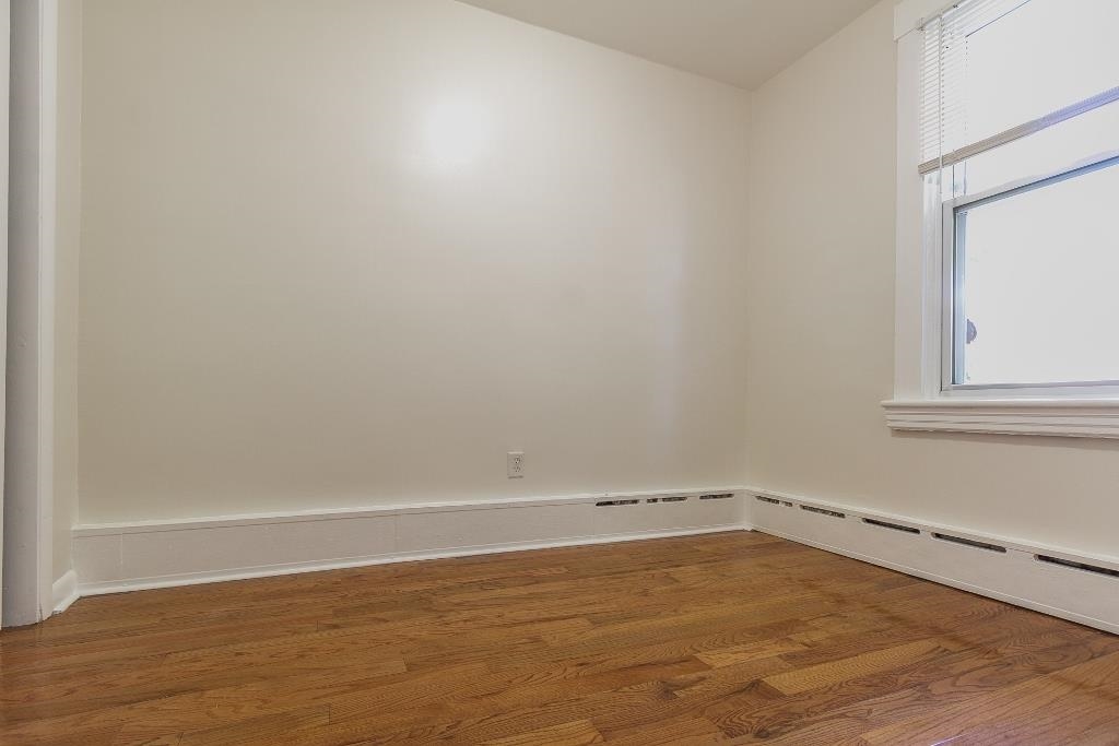 180 AVENUE F