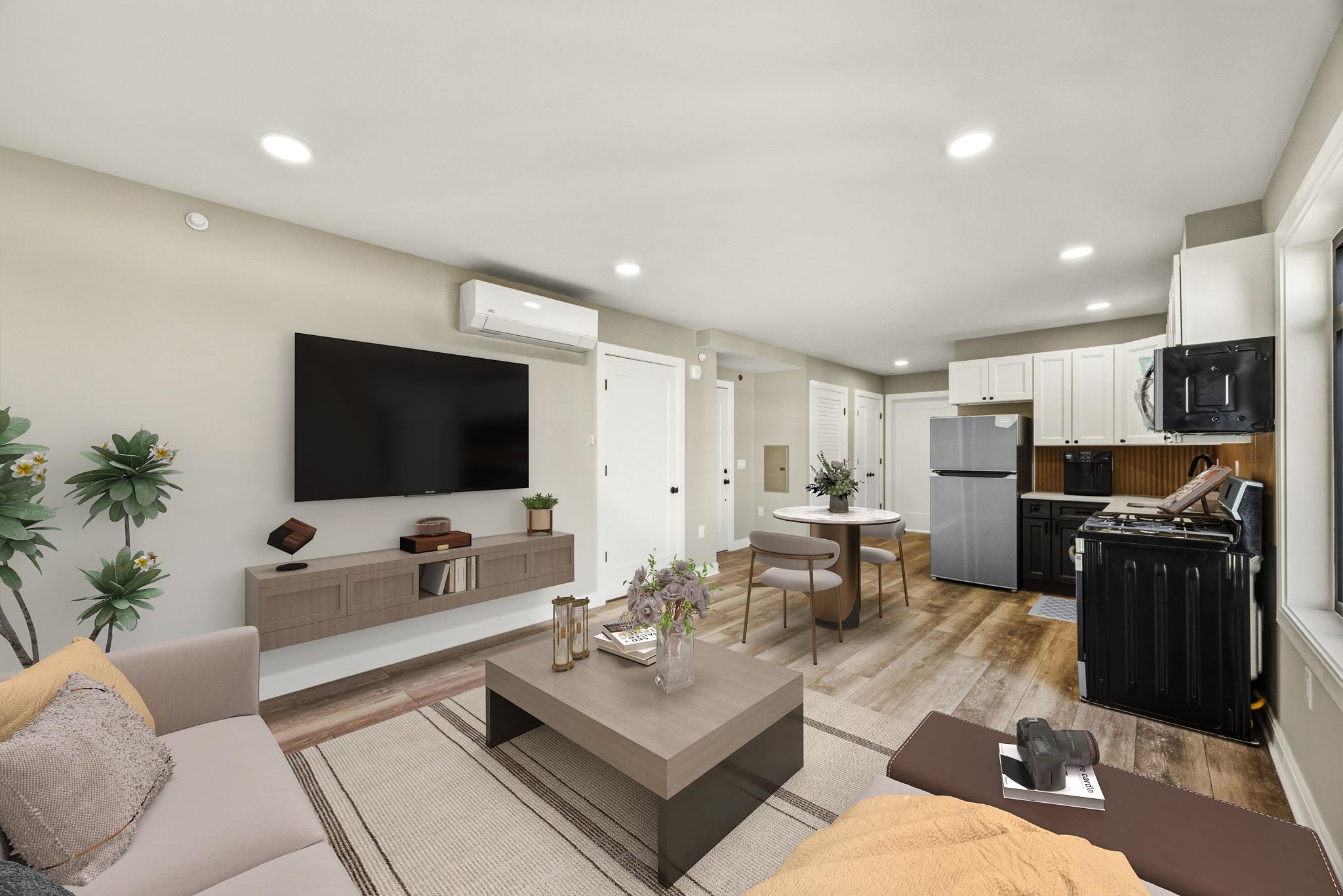 558 COMMUNIPAW AVE Unit: 202