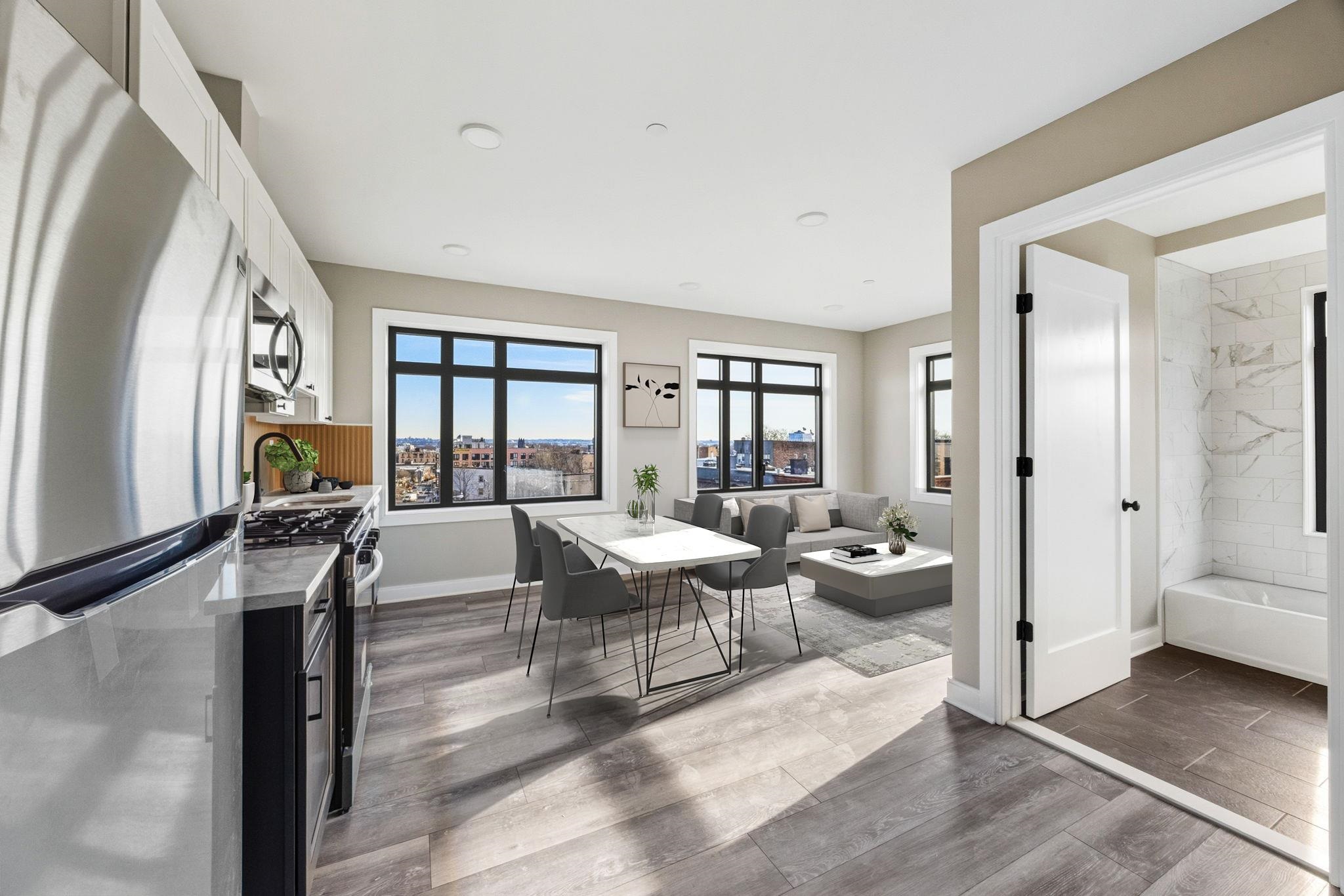 558 COMMUNIPAW AVE Unit: 203