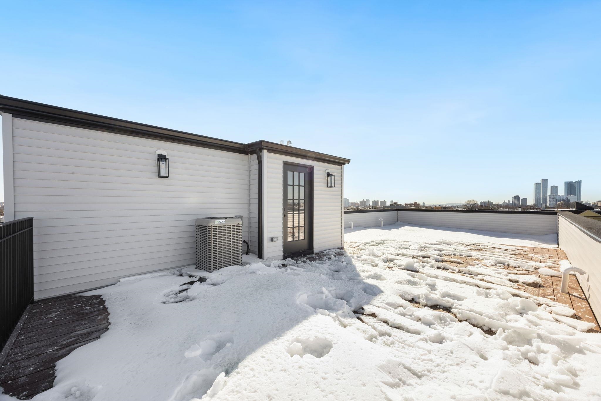 33 GRAHAM ST Unit: 2