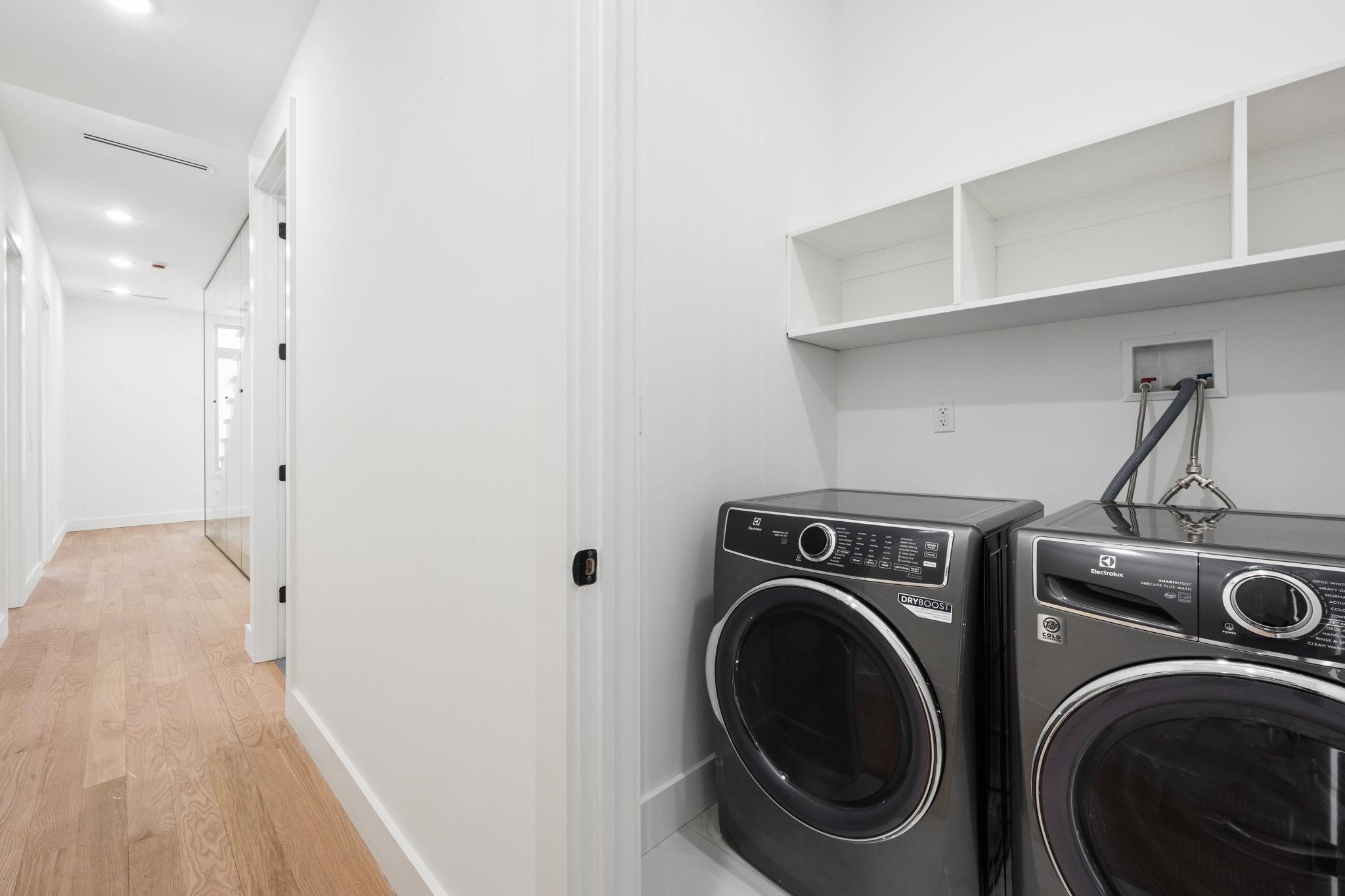 33 GRAHAM ST Unit: 2