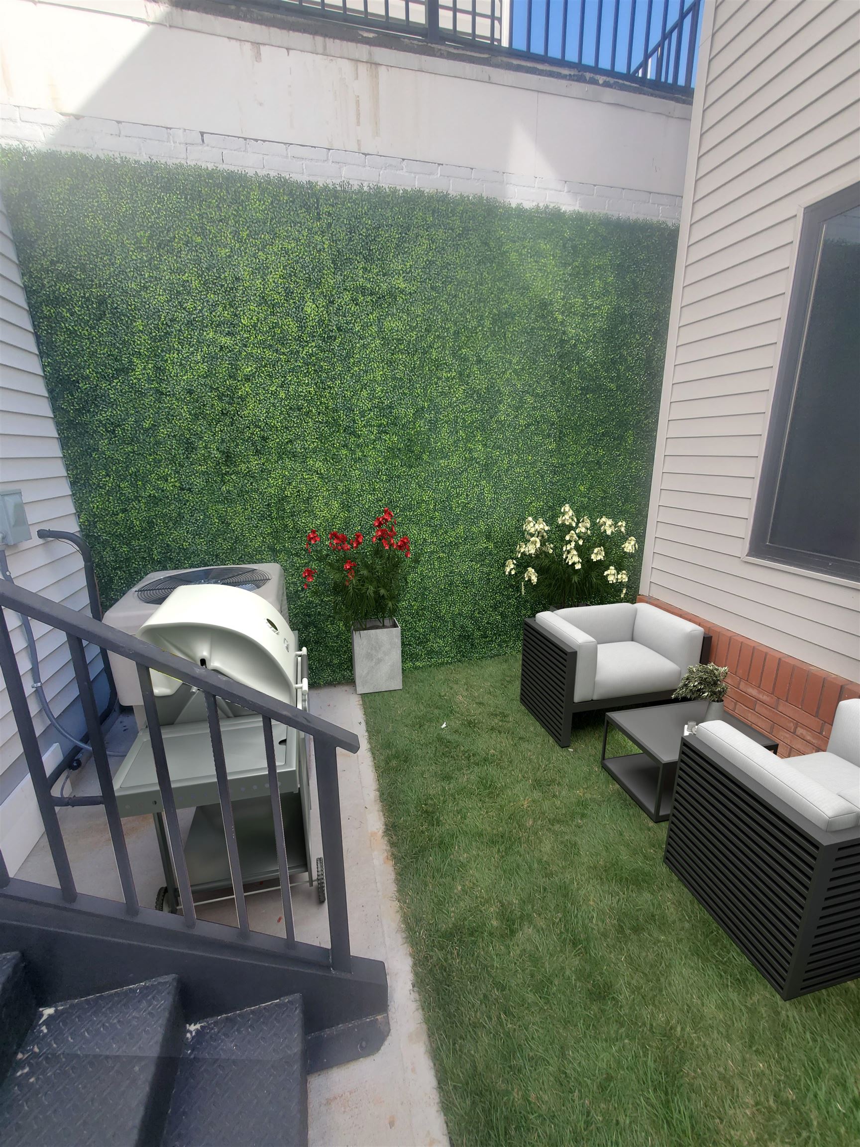 33 GRAHAM ST