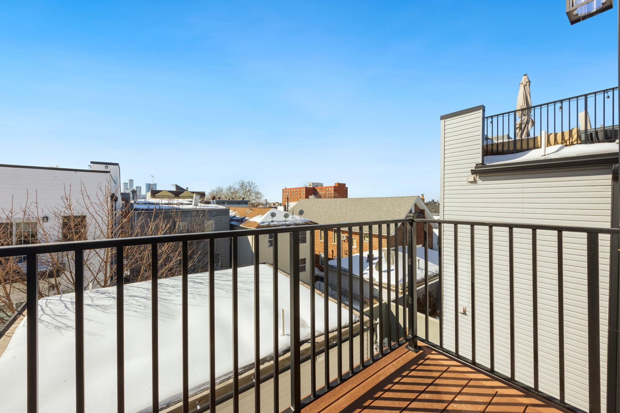 33 GRAHAM ST