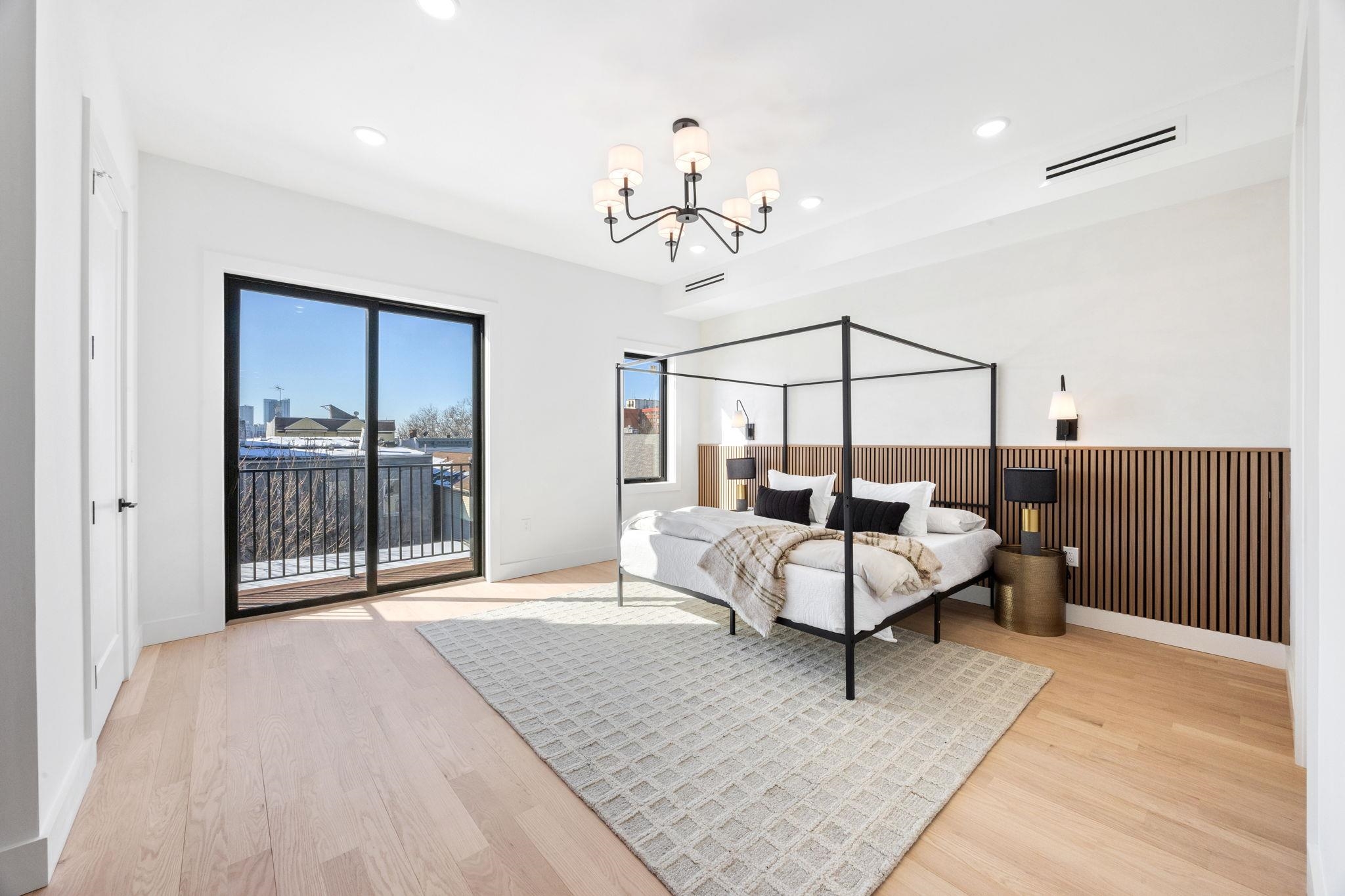 33 GRAHAM ST