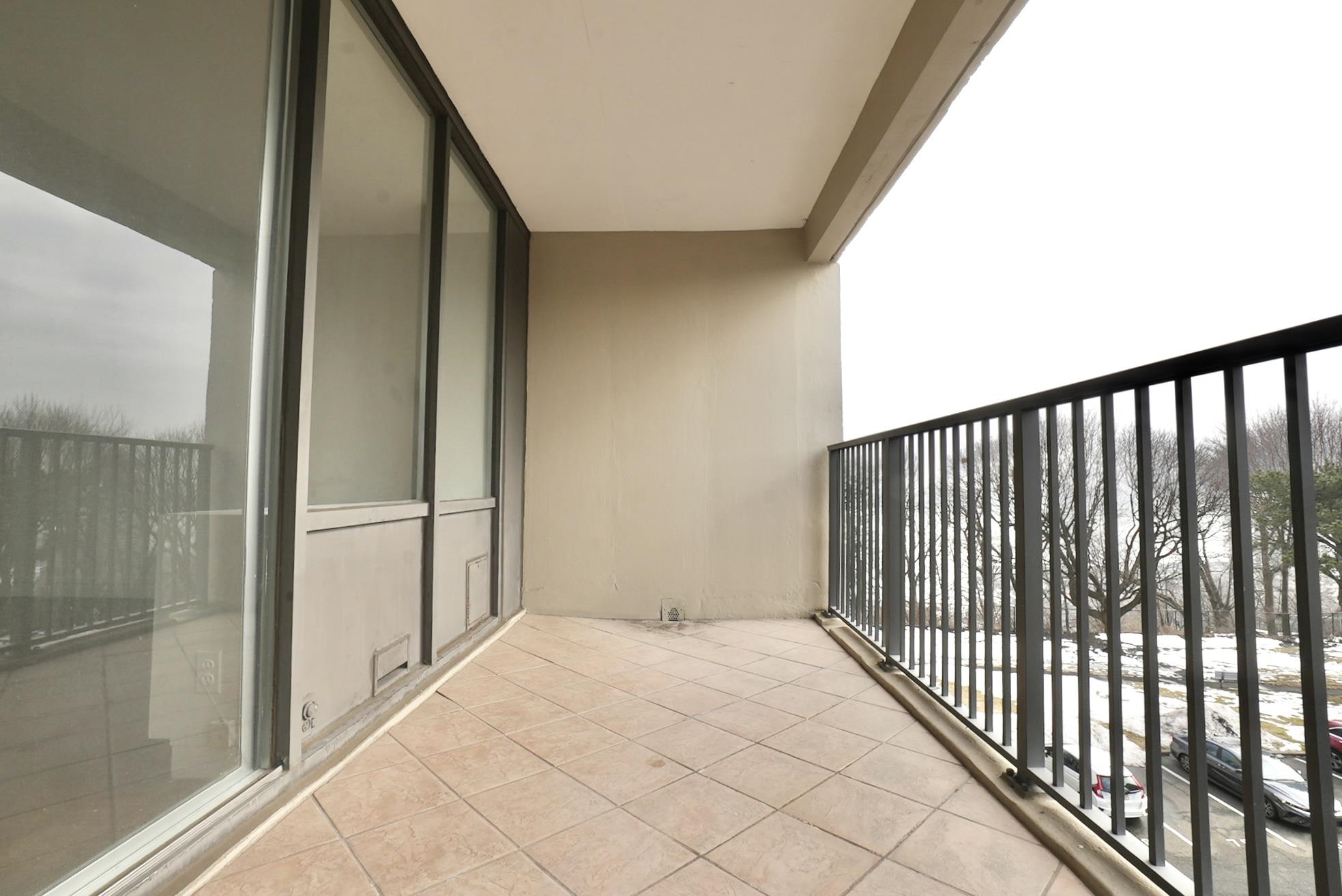 5 HORIZON RD Unit: 203