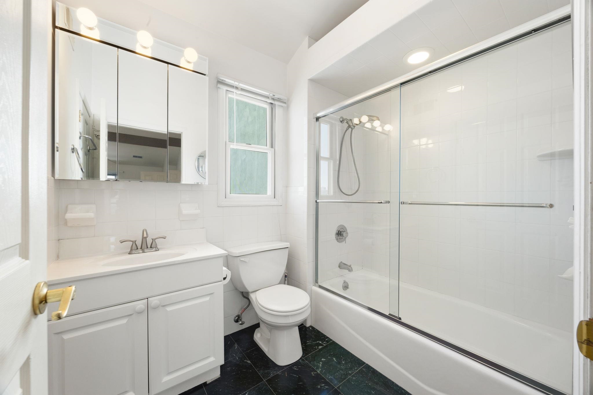 312 WASHINGTON ST Unit: 3