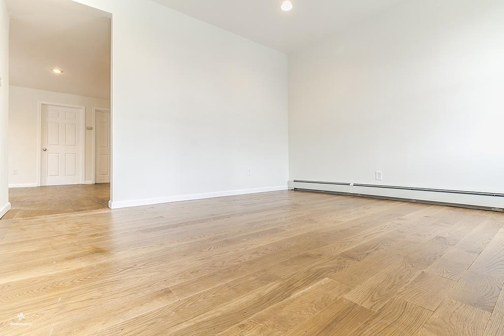 72 WEST 22ND ST