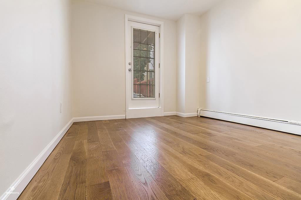 72 WEST 22ND ST