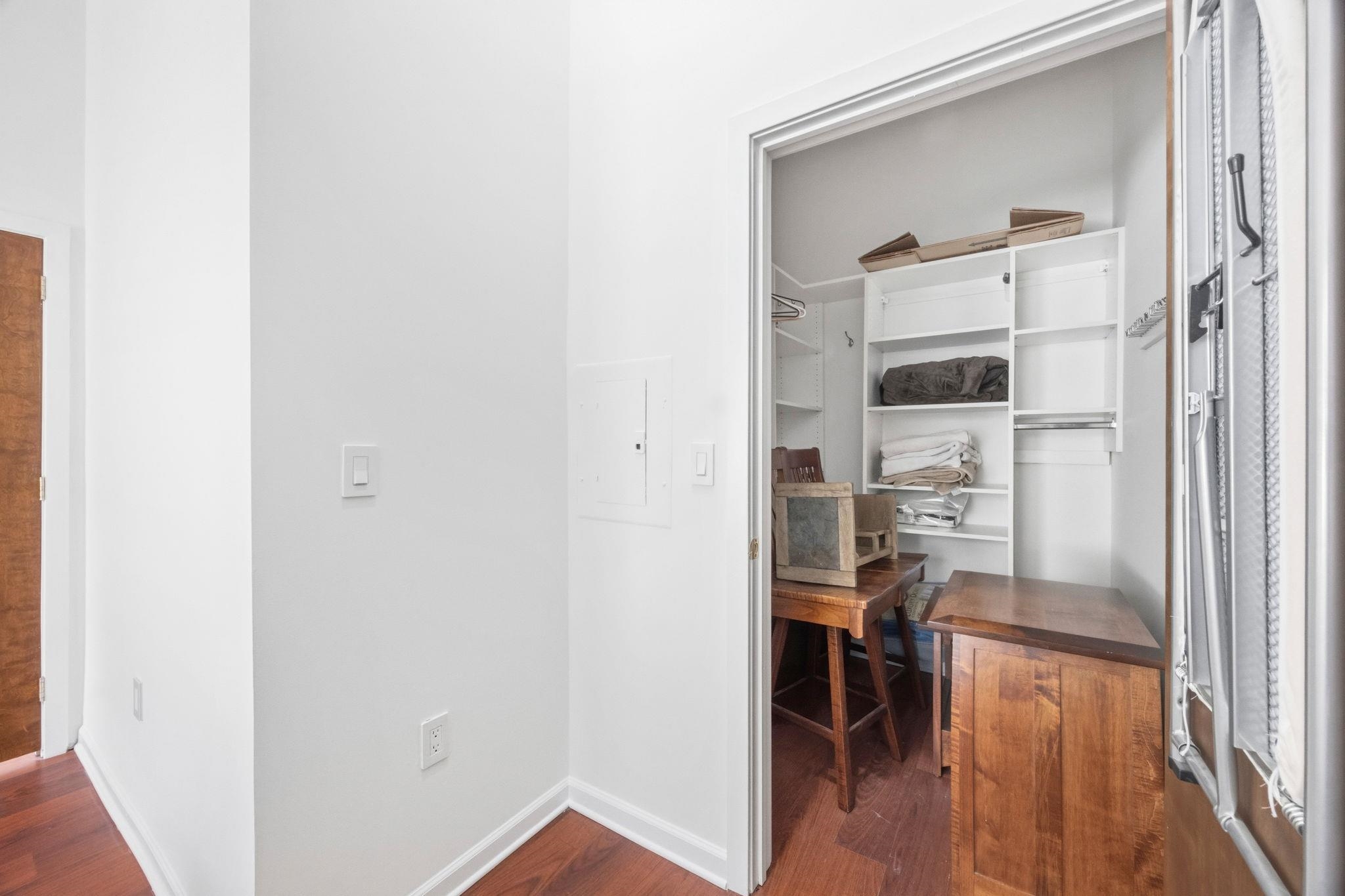 61 GRAND ST Unit: 1C
