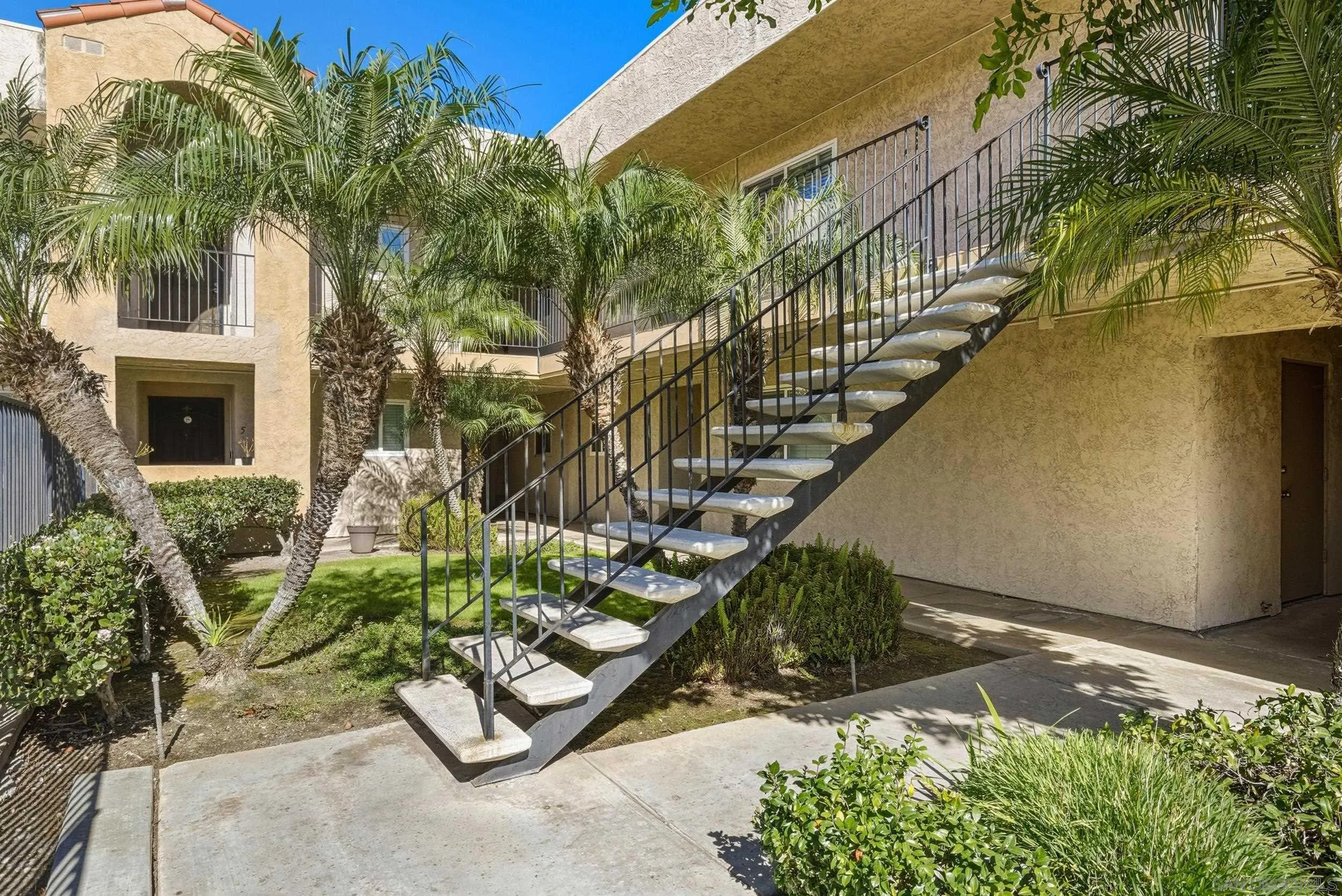 300 Roanoke Rd Unit 14