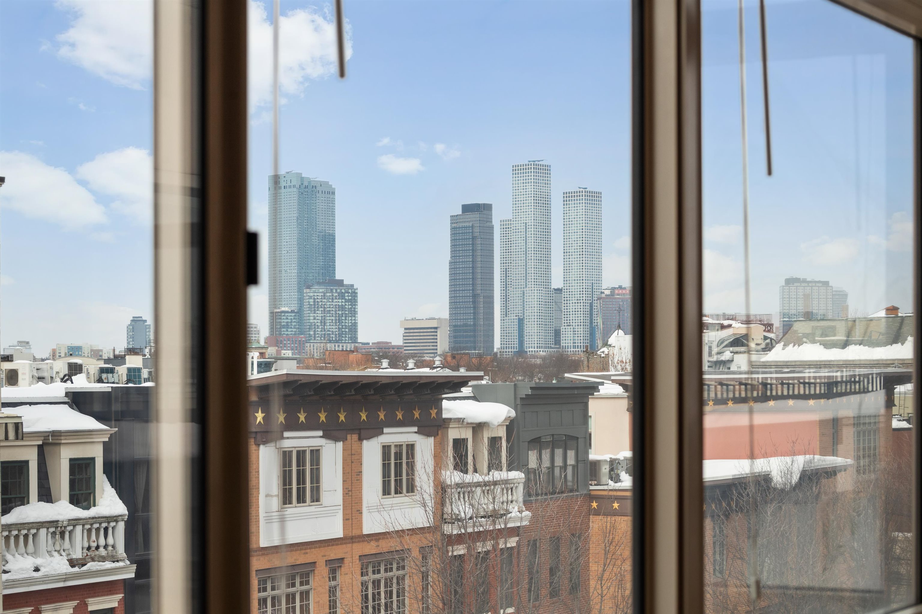 10 REGENT ST Unit: 506