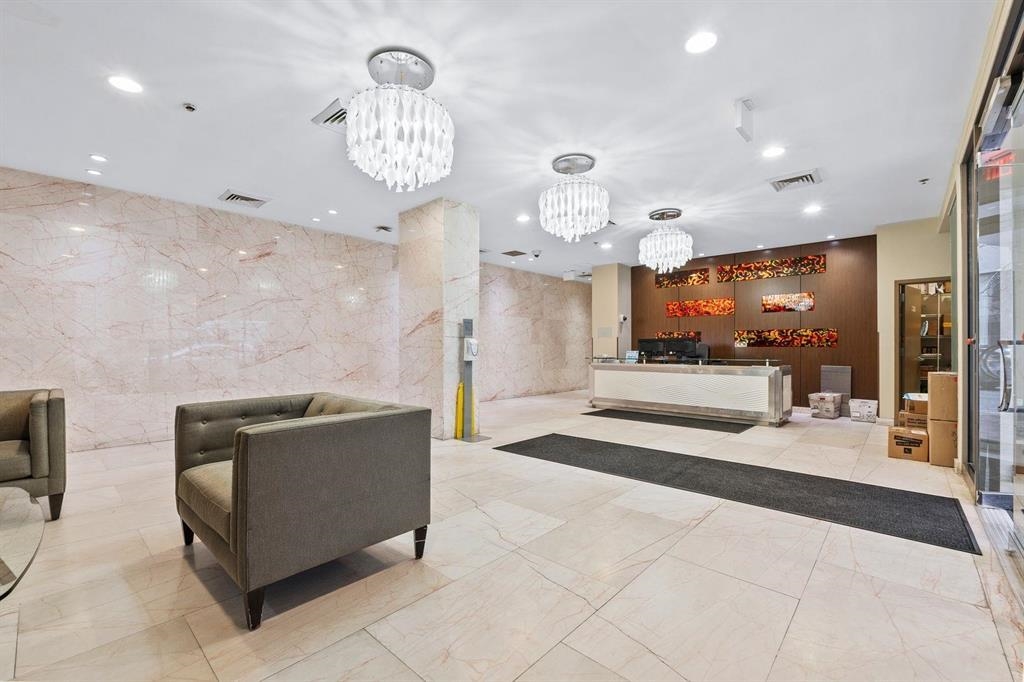 10 REGENT ST Unit: 506