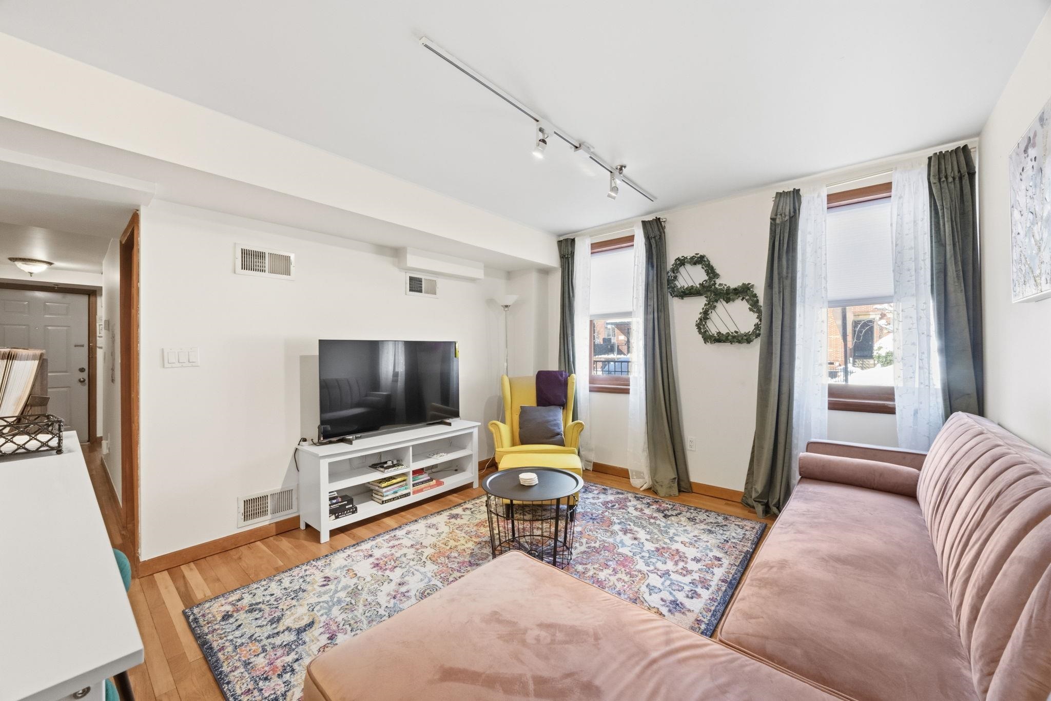 180 WASHINGTON ST Unit: 2