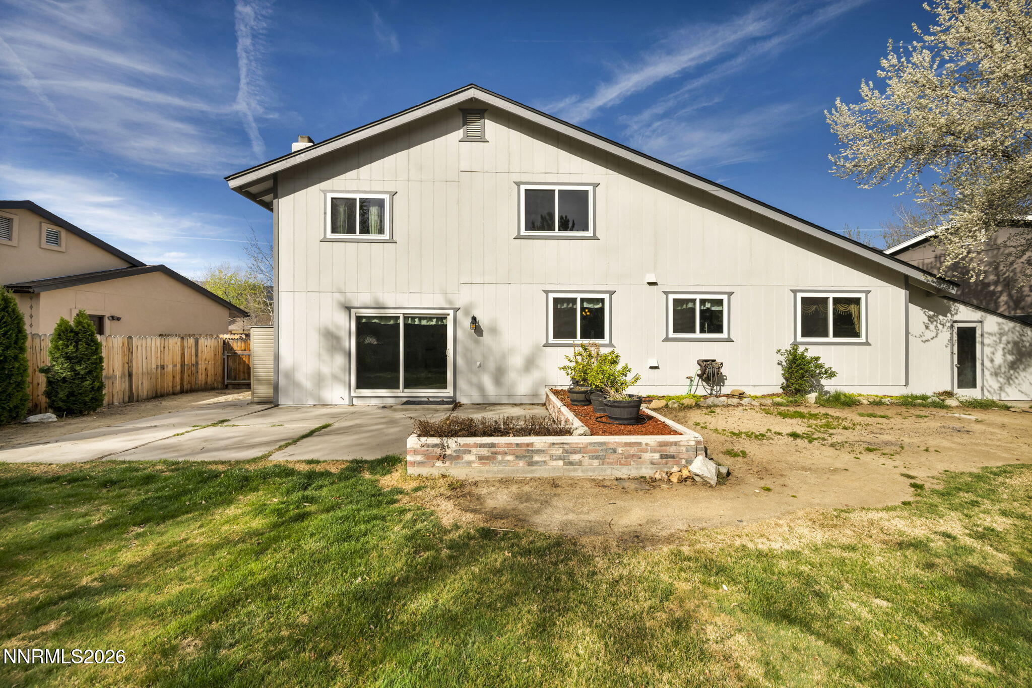4760 Warren Way