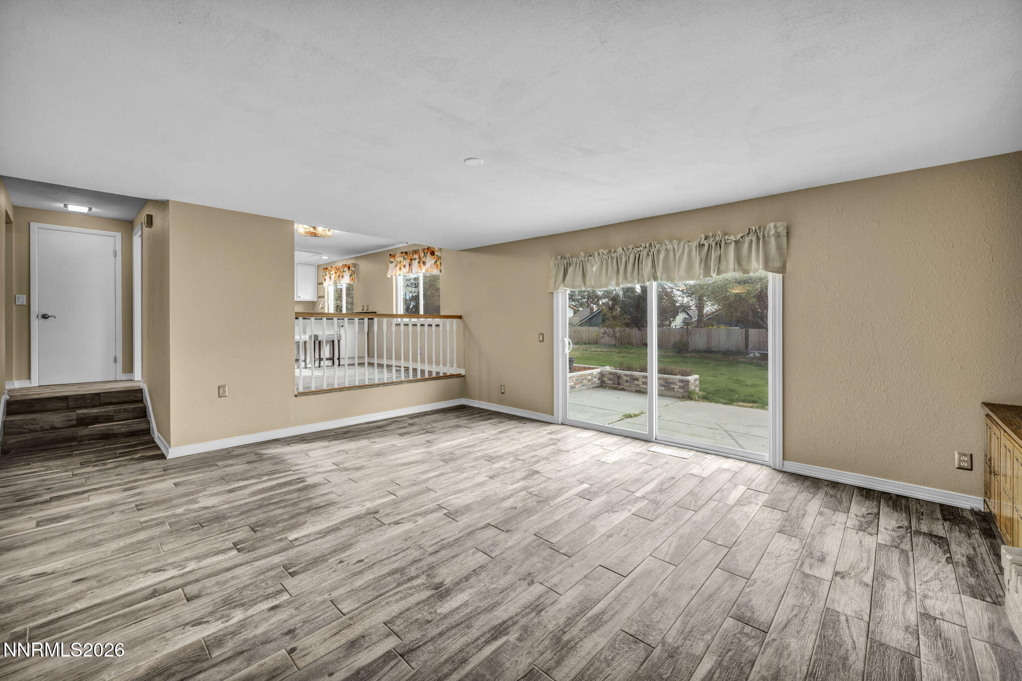 4760 Warren Way