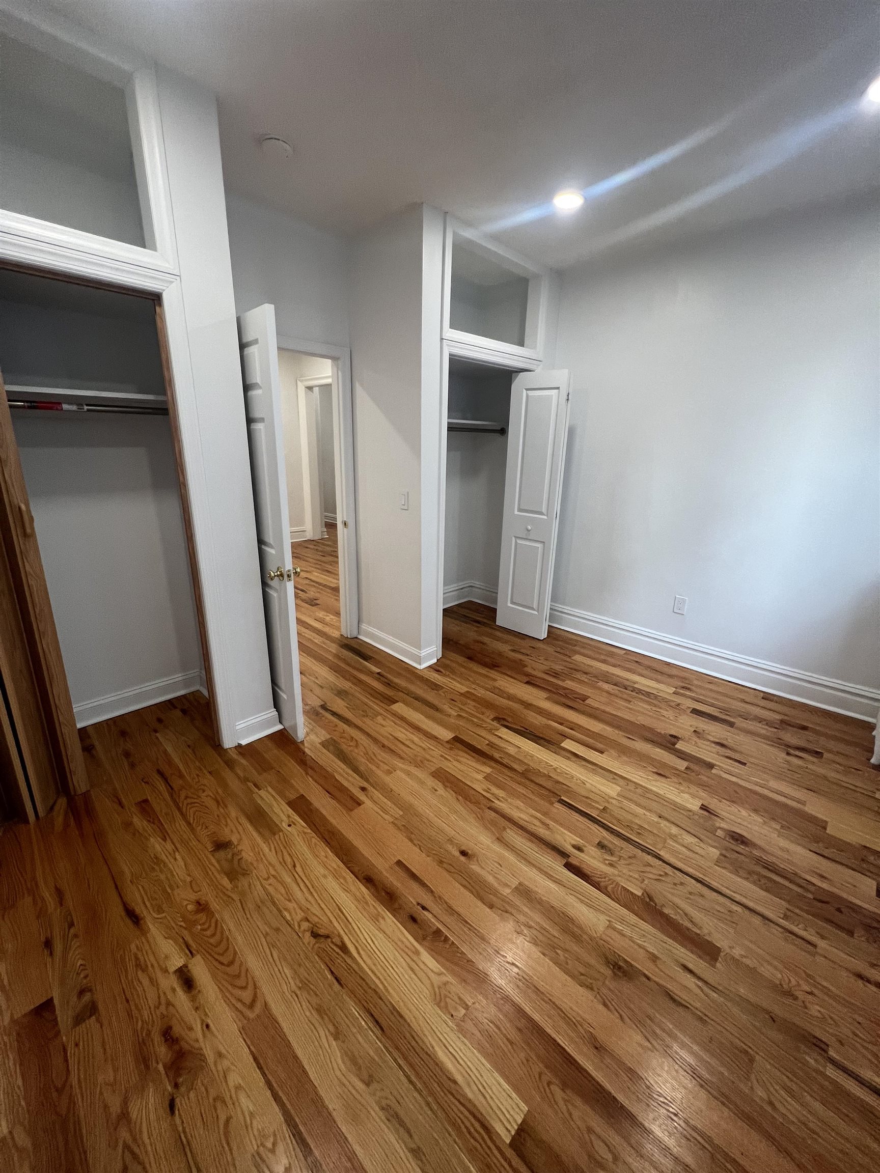 132 39TH ST Unit: B3