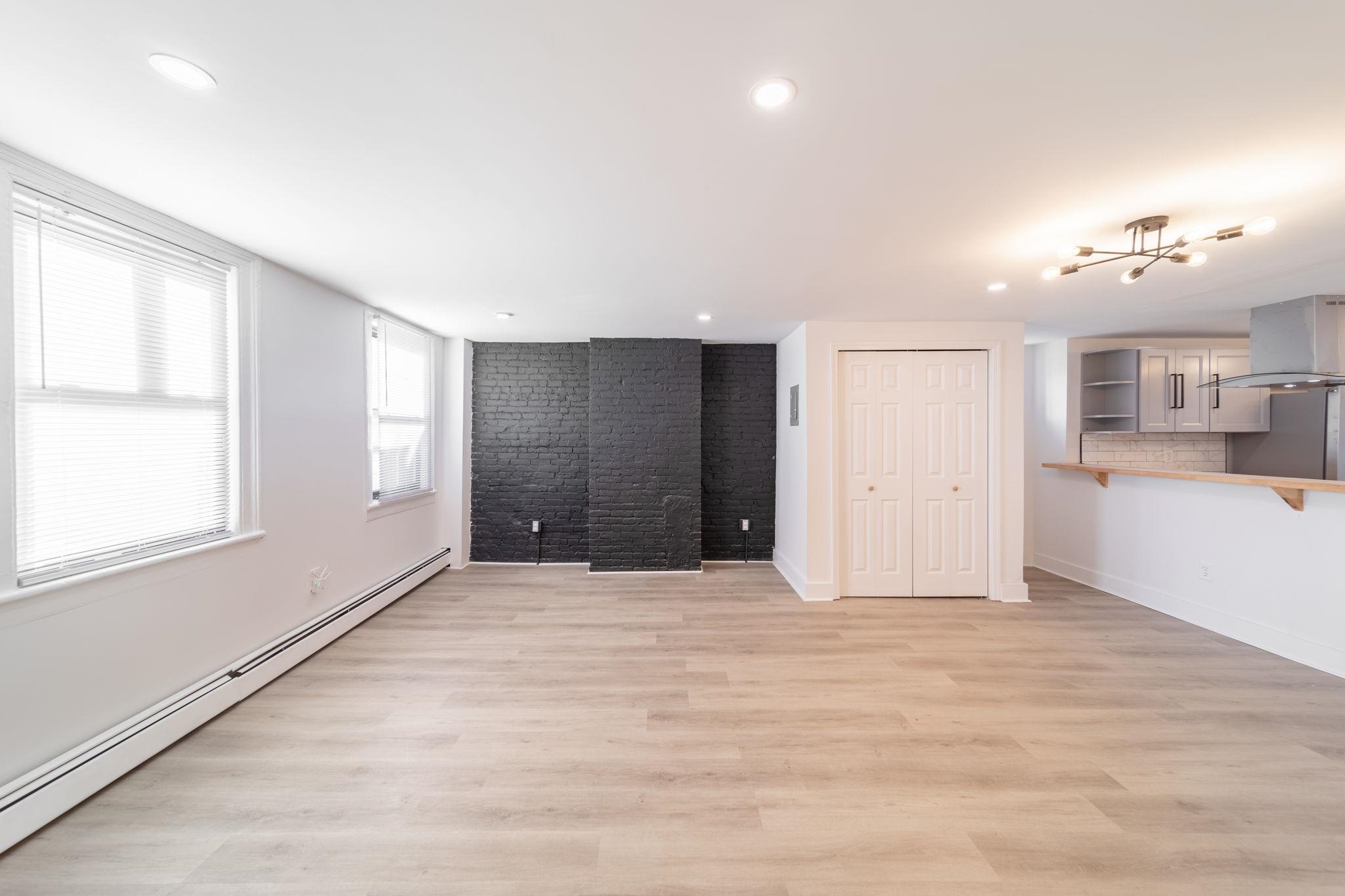 169 HALLADAY ST Unit: 1