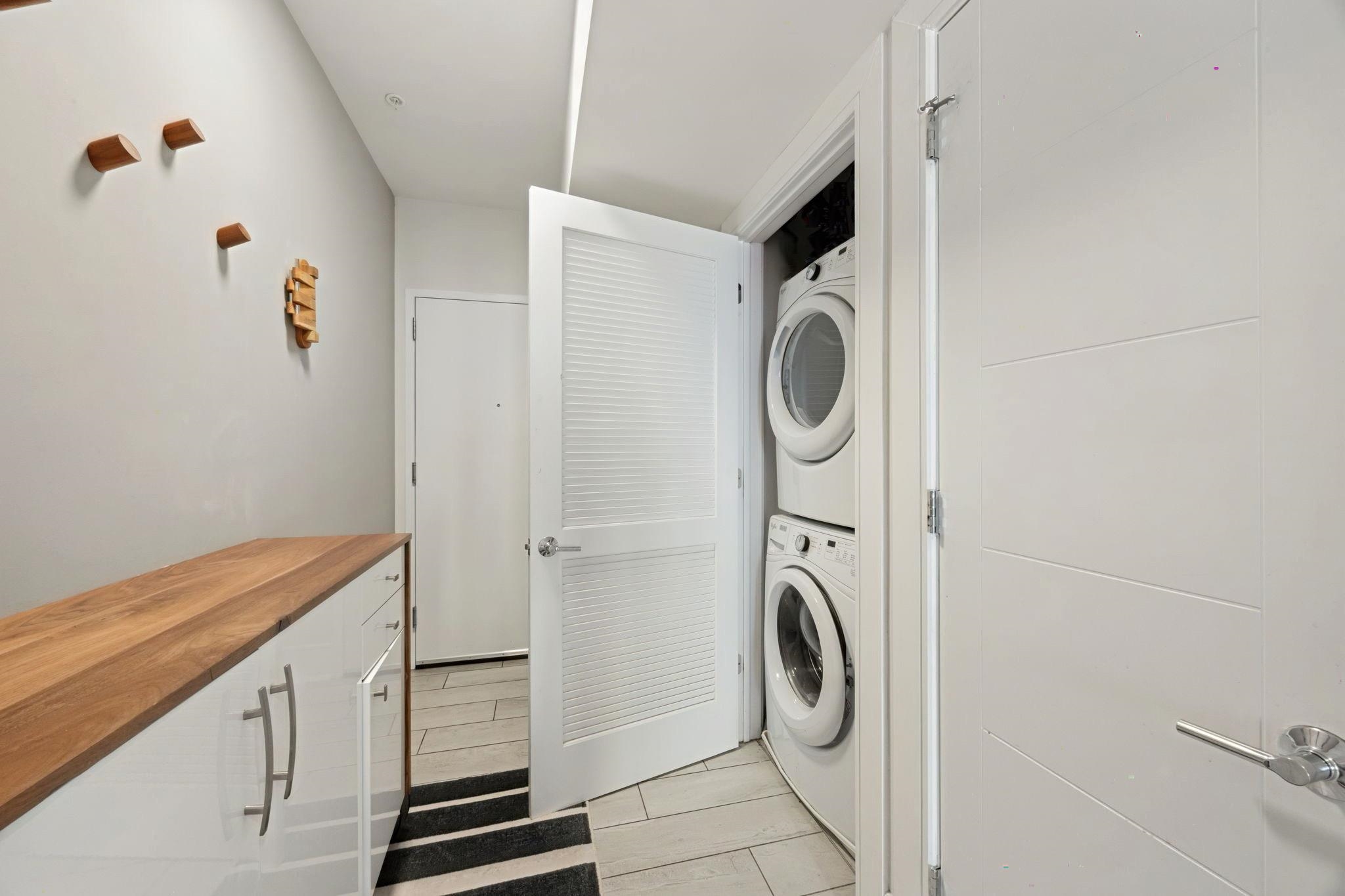 313 7TH ST Unit: 202