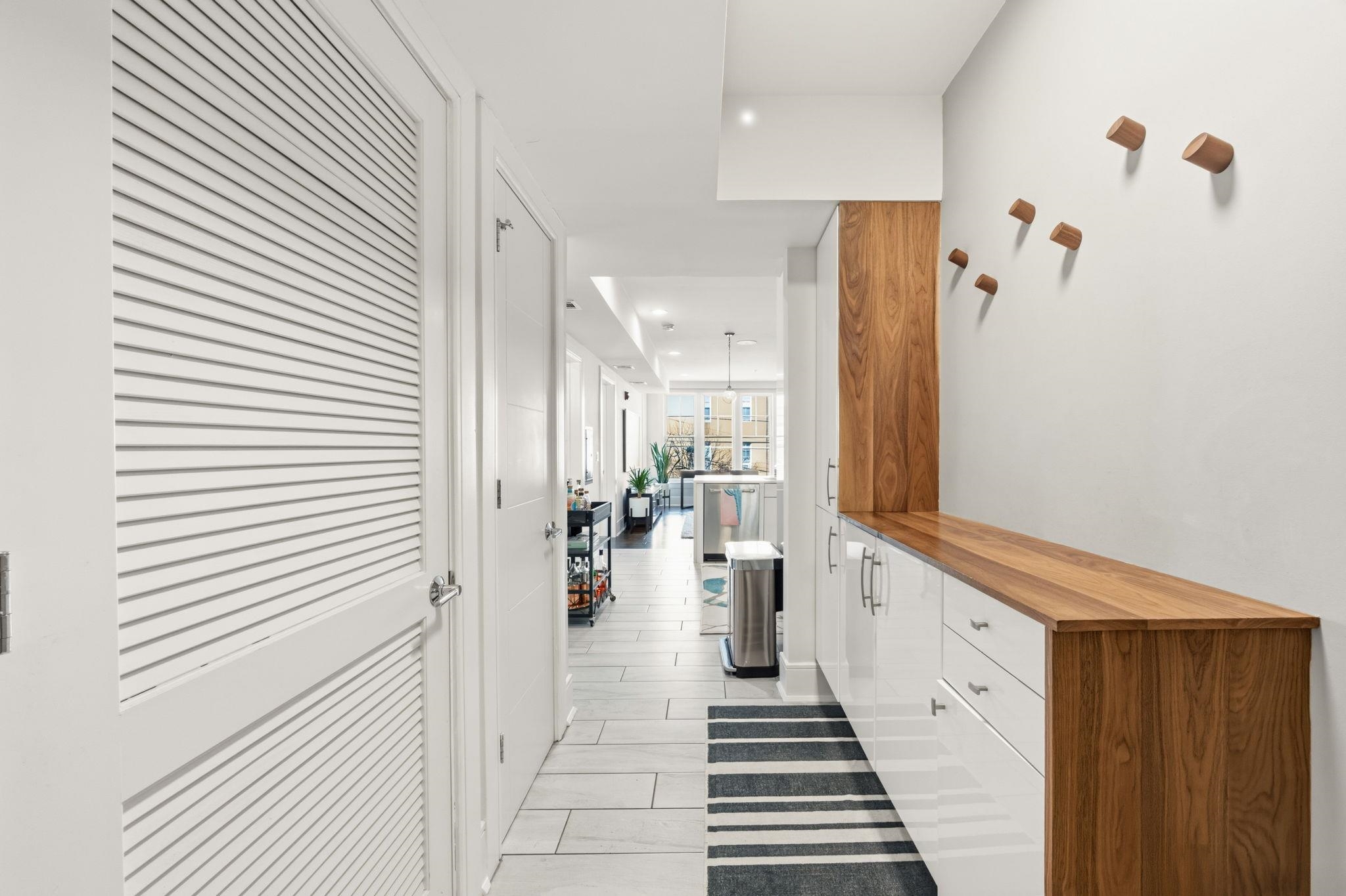 313 7TH ST Unit: 202